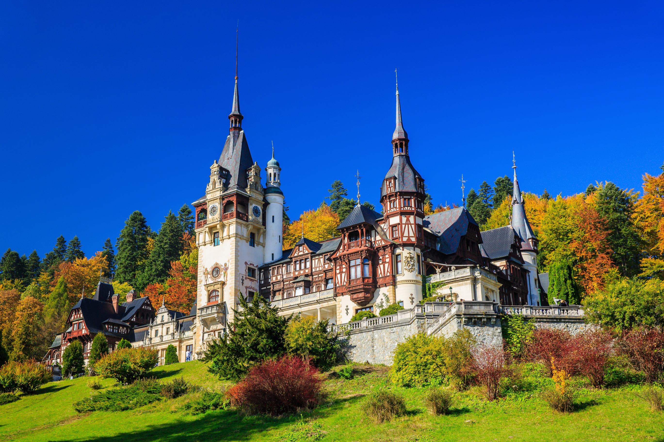 Dracula's Castle, Peles Castle and Brasov Tour from Bucharest