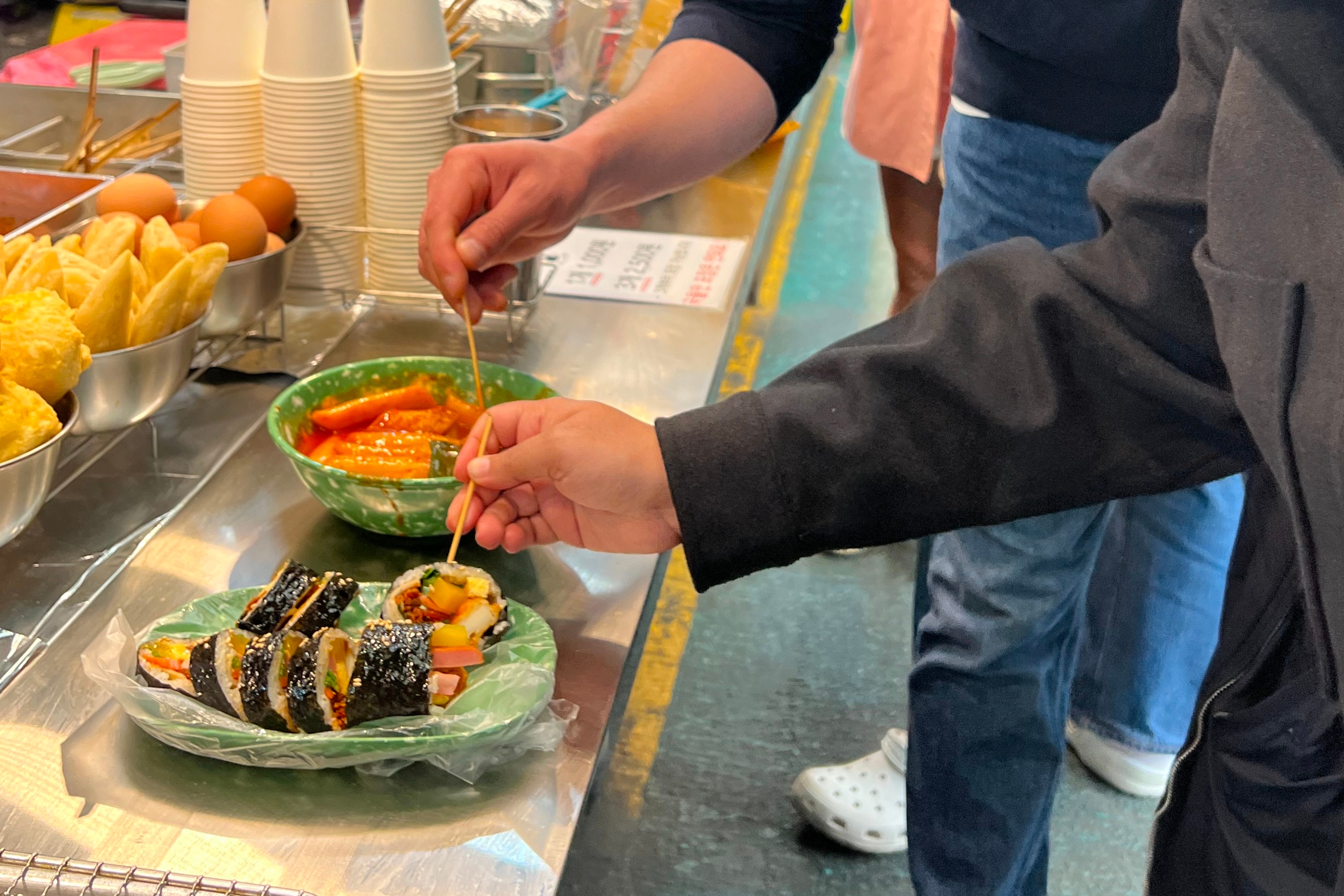 望遠市場美食觀光