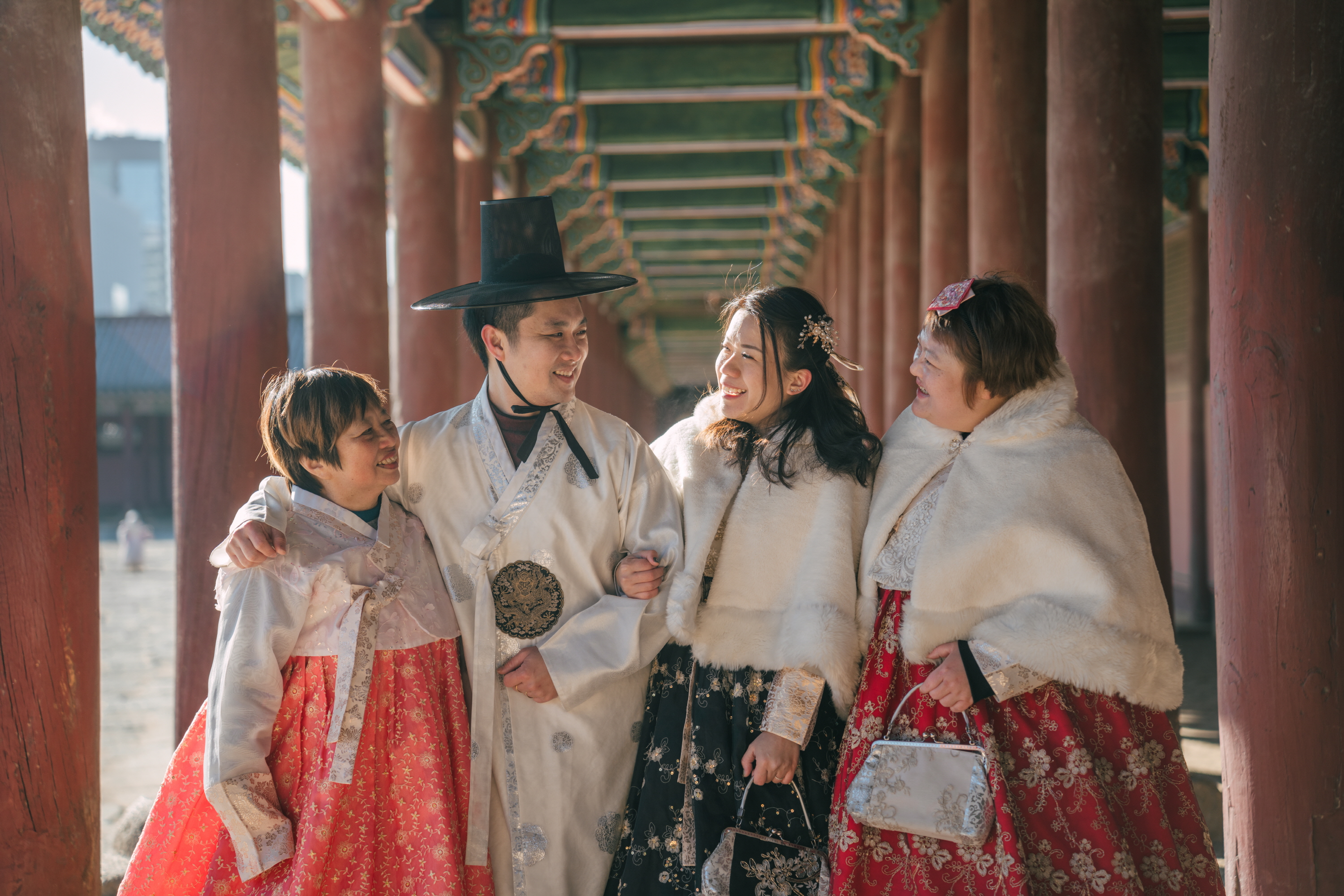 景福宮韓服體驗與歷史之旅 (Hanbok Photoshoot and History Tour at Gyeongbokgung Palace)