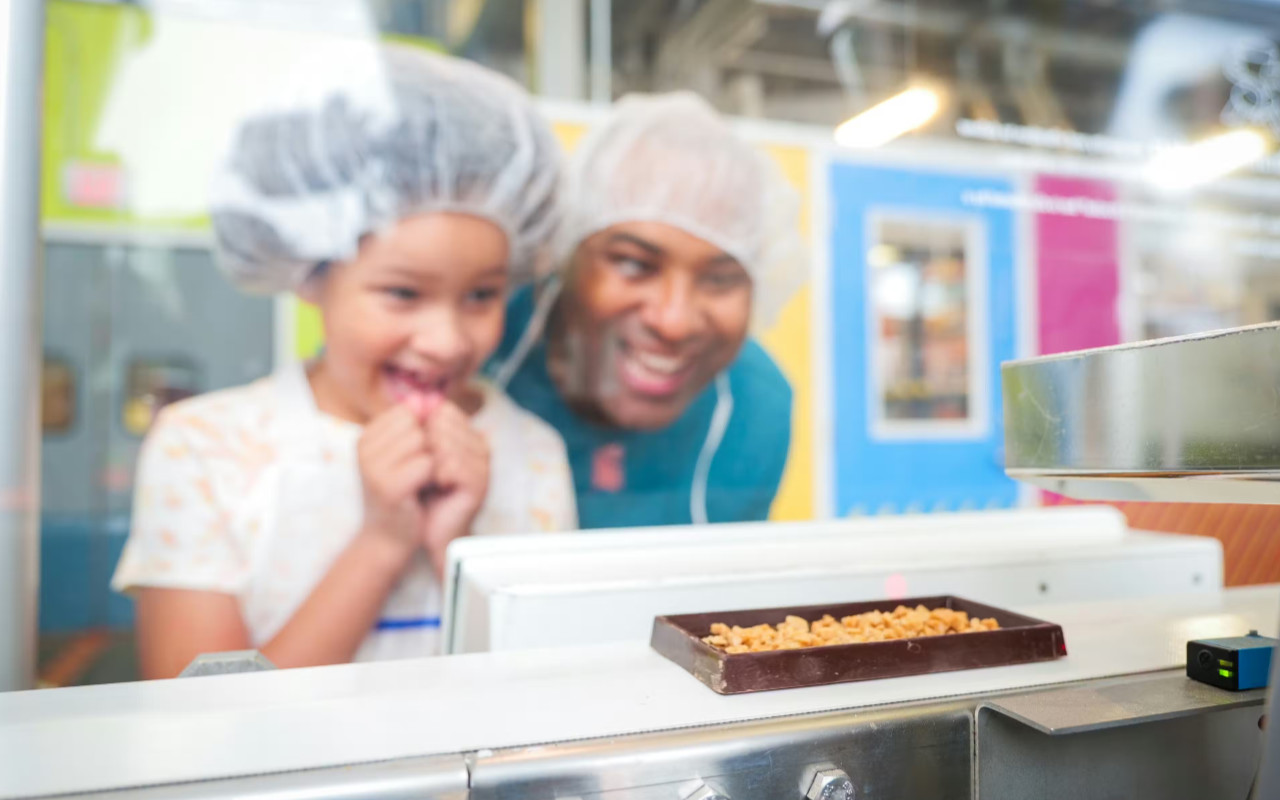 Hershey's Chocolate World Create Your Own Candy Bar Experience