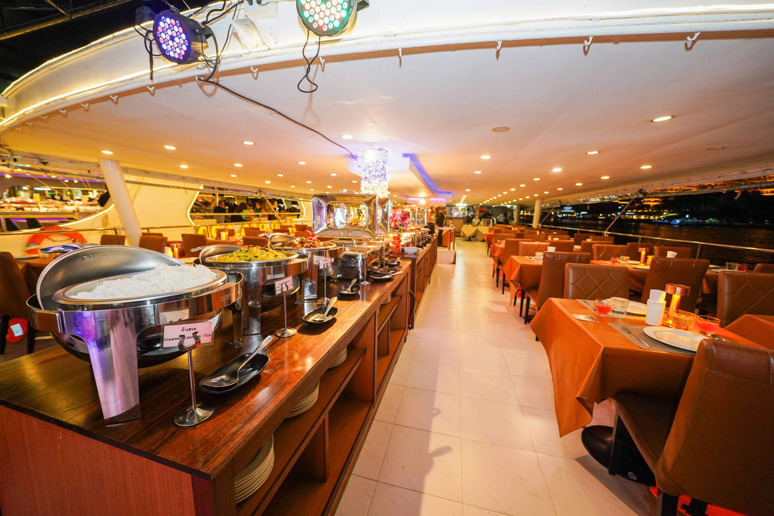 曼谷子午線Meridian晚餐遊船巡航體驗