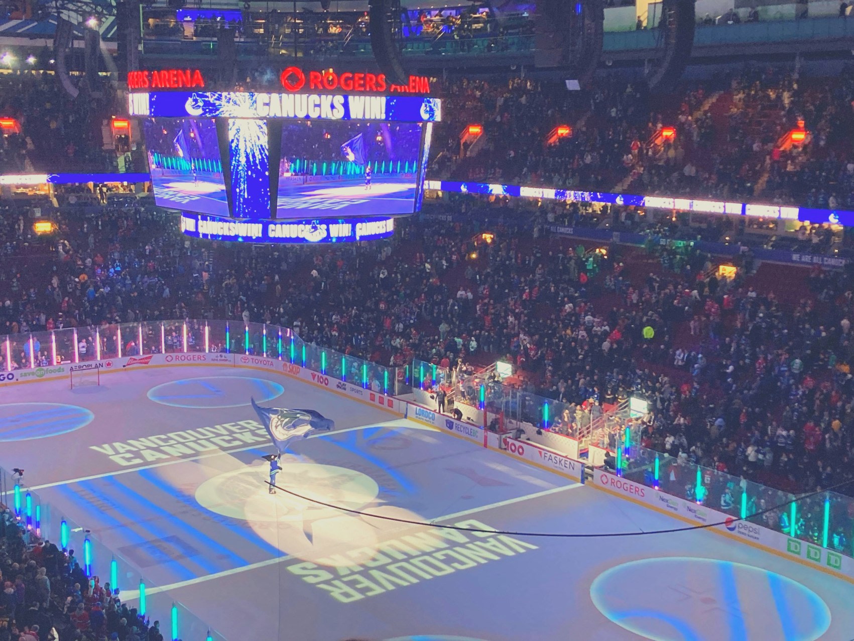 Rogers Arenada Vankuver Kanuks xokkey o‘yini