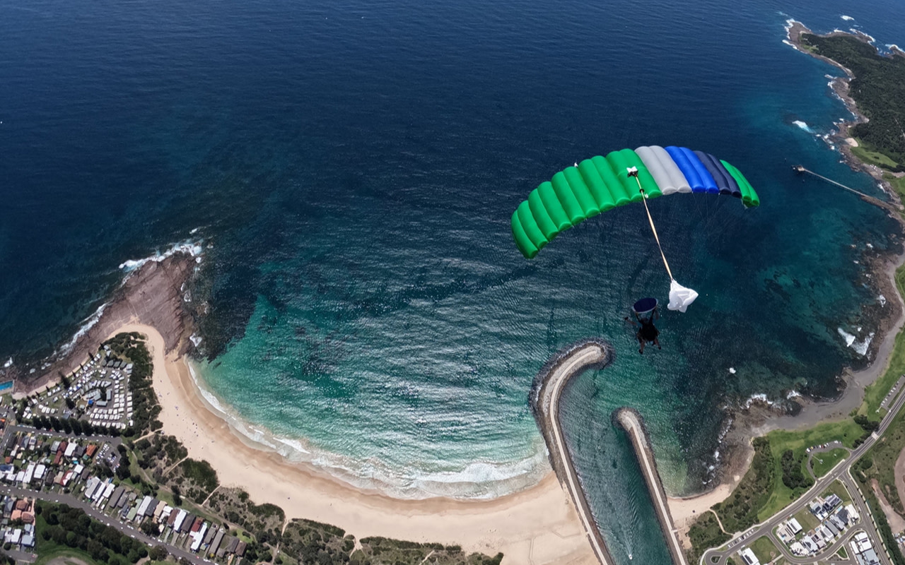 Shellharbour Beach Tandem Skydiving in Sydney
