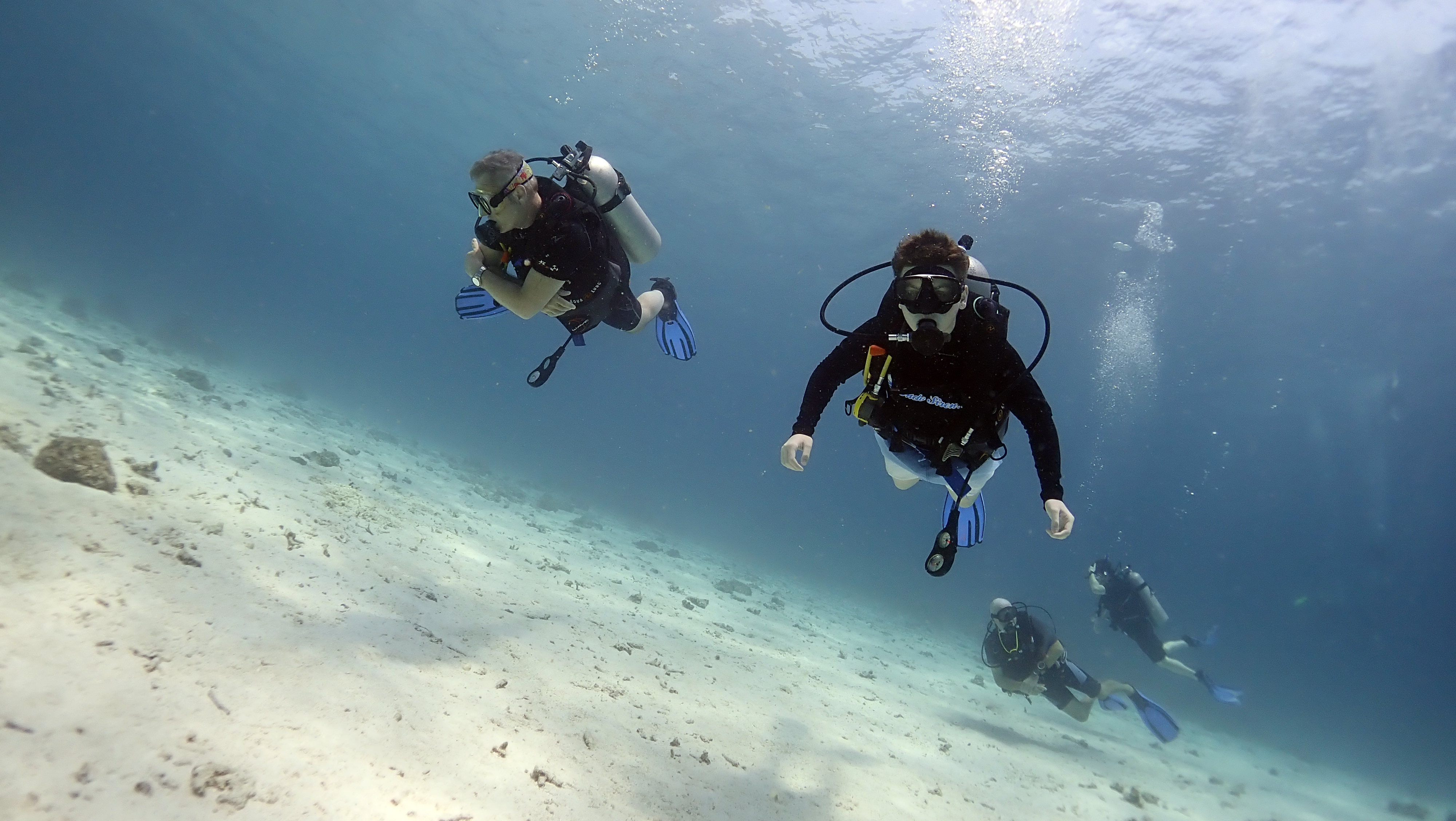 普吉島PADI開放水域潛水員體驗（含證書）