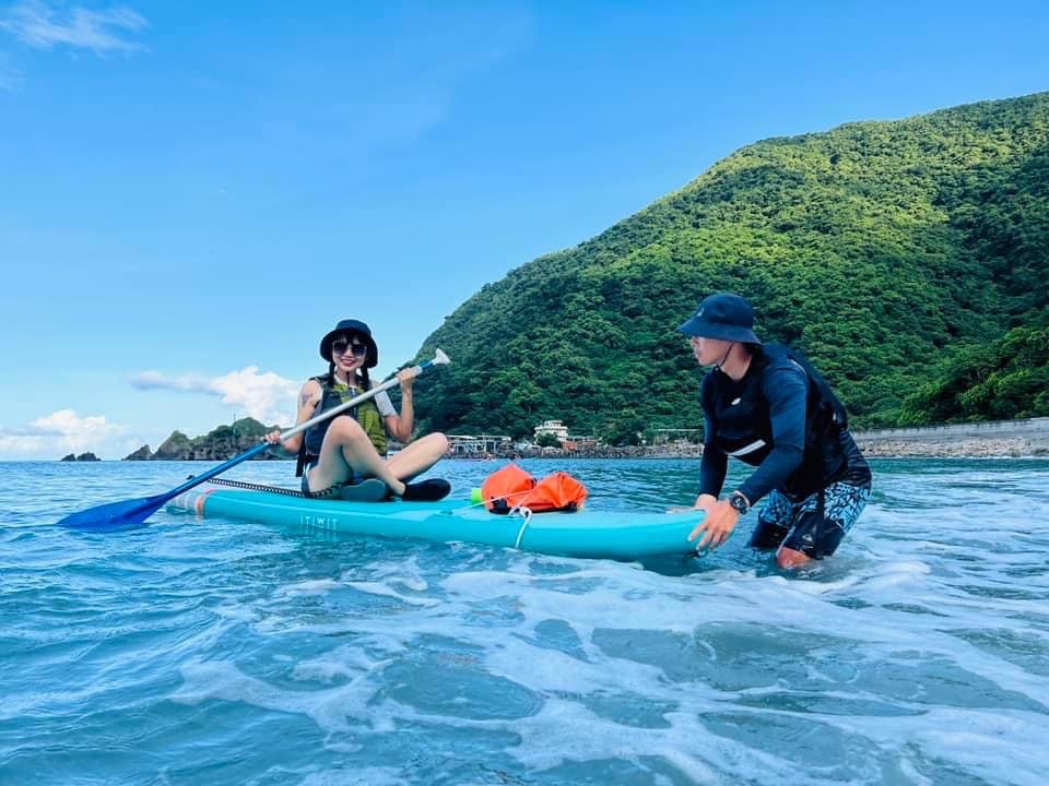 東澳灣: SUP立槳 - 免費升級海上魔毯＆網美馬