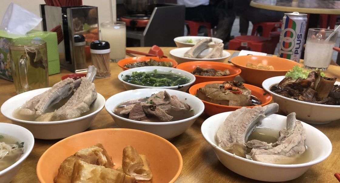 Eat Like a Local in Singapore: Hawker Center Experience