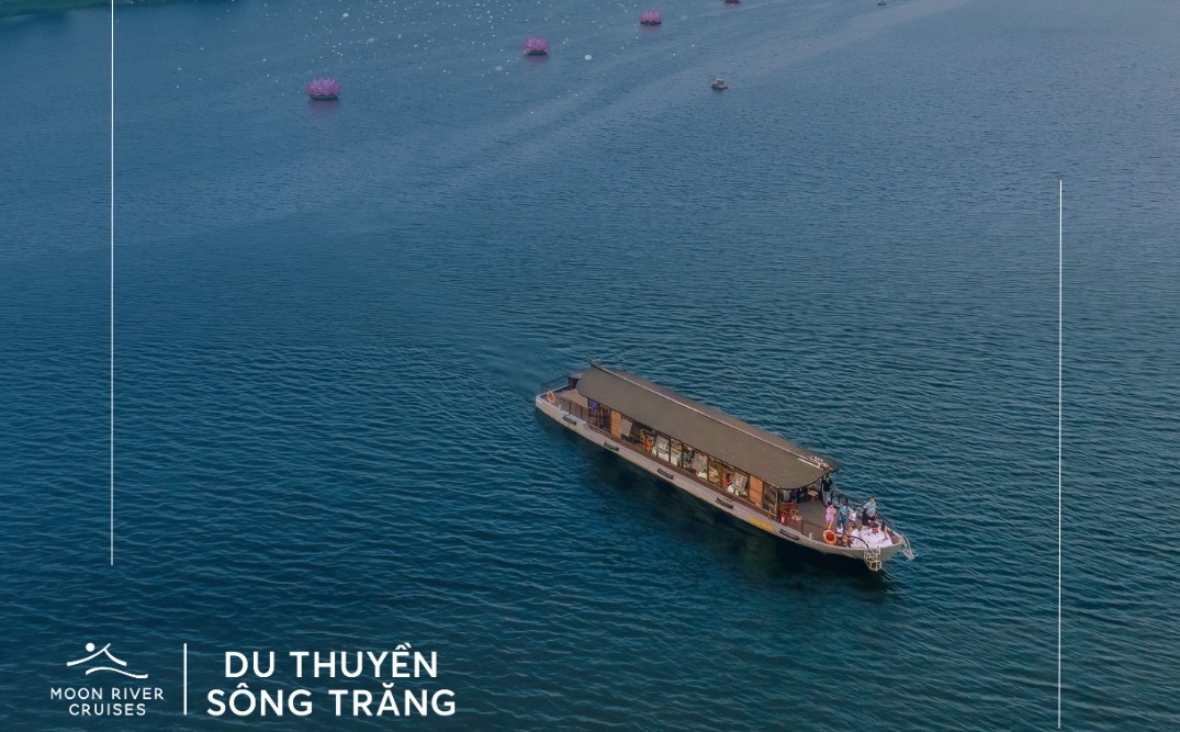 Experience Huong River & Thien Mu Pagoda by Cruise