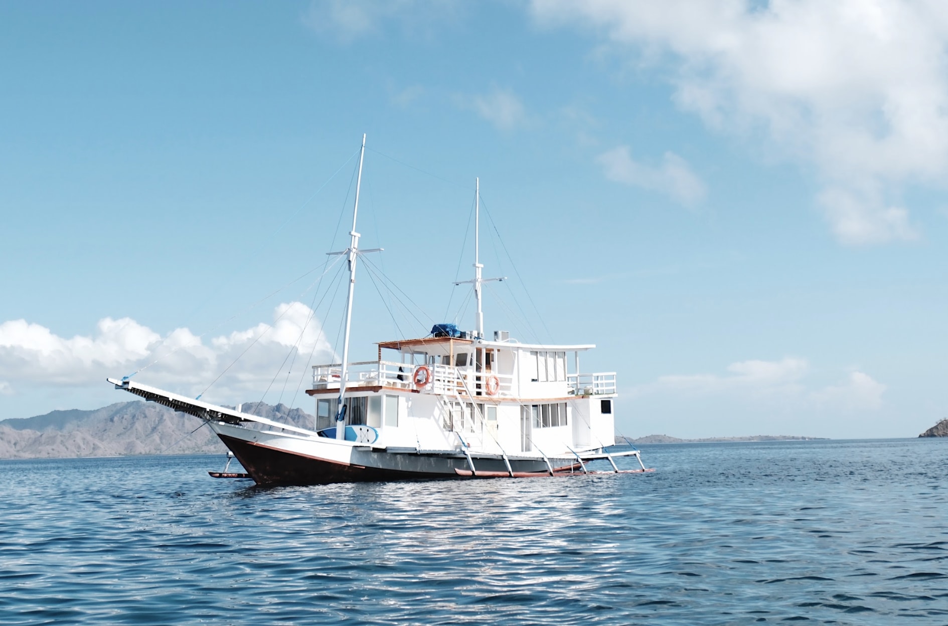 THIS IS BOAT 1! THIS IS BOAT 1!