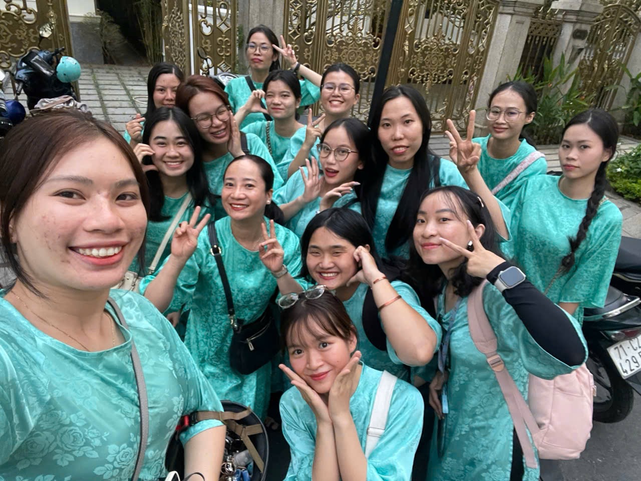 Scooter Female Ridder|Combo Ho Chi Minh City Highlight & Hidden Gems