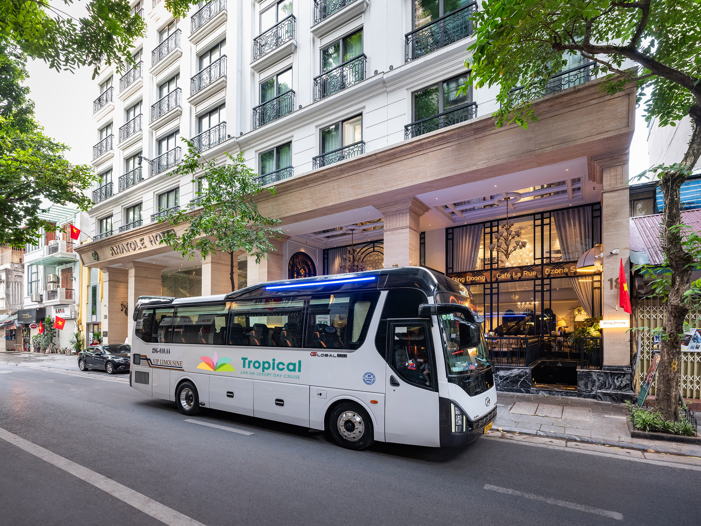 搭乘我們的豪華接送服務,享受時尚舒適的旅程,從啟程到結束都倍感便利。 搭乘我們的豪華接送服務,享受時尚舒適的旅程,從啟程到結束都倍感便利。