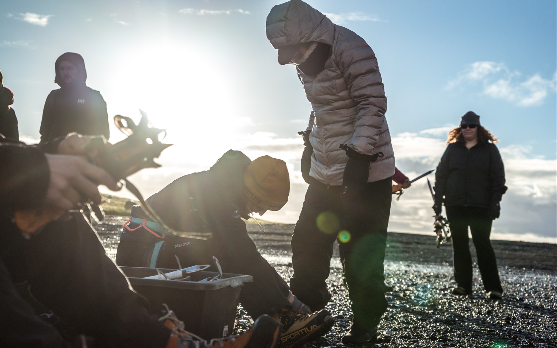 徒步並使用冰鎬探索索爾黑馬冰川(Sólheimajökull)的冰雪之美 徒步並使用冰鎬探索索爾黑馬冰川(Sólheimajökull)的冰雪之美