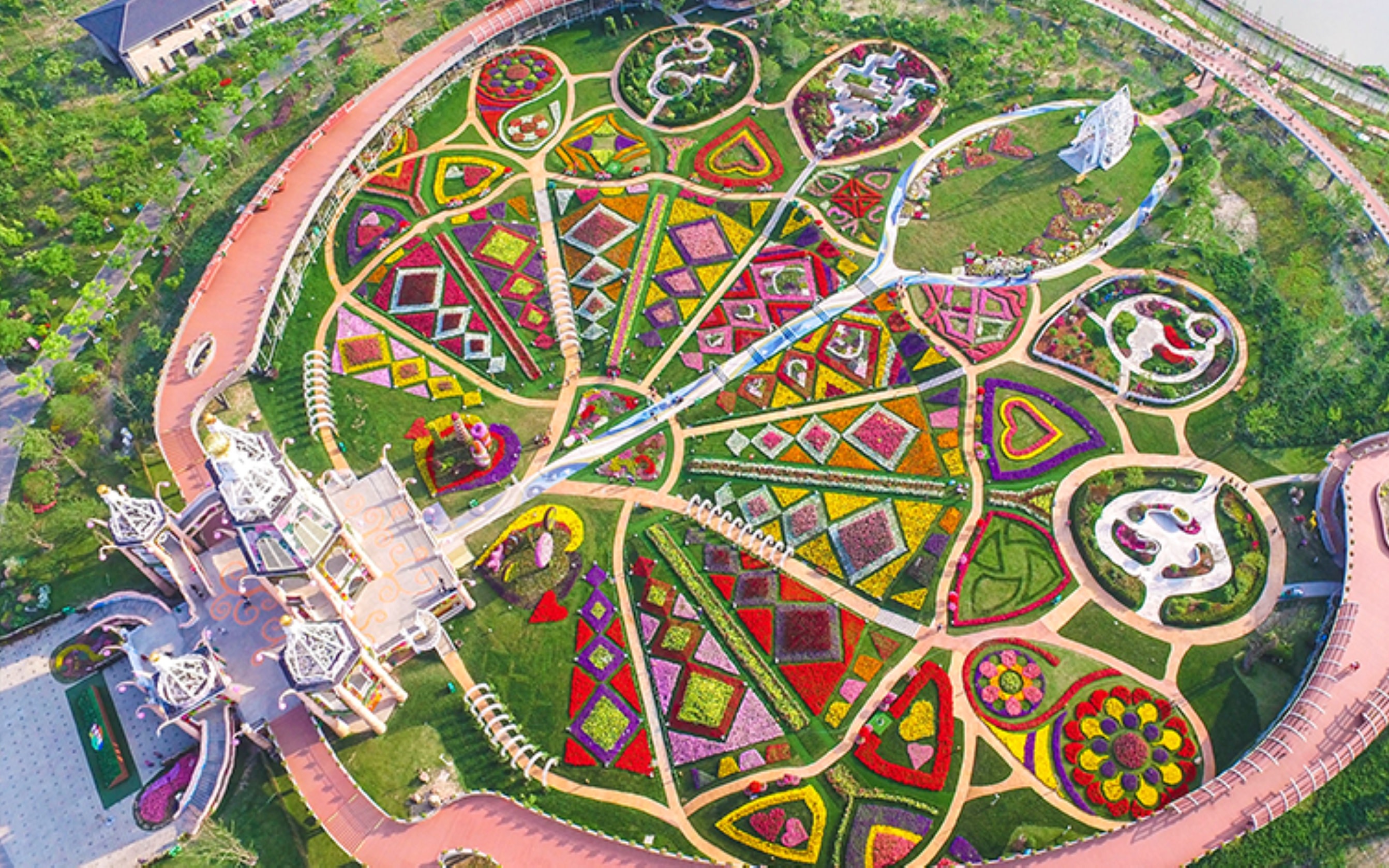 Pujiang Country Park Miracle Garden Ticket