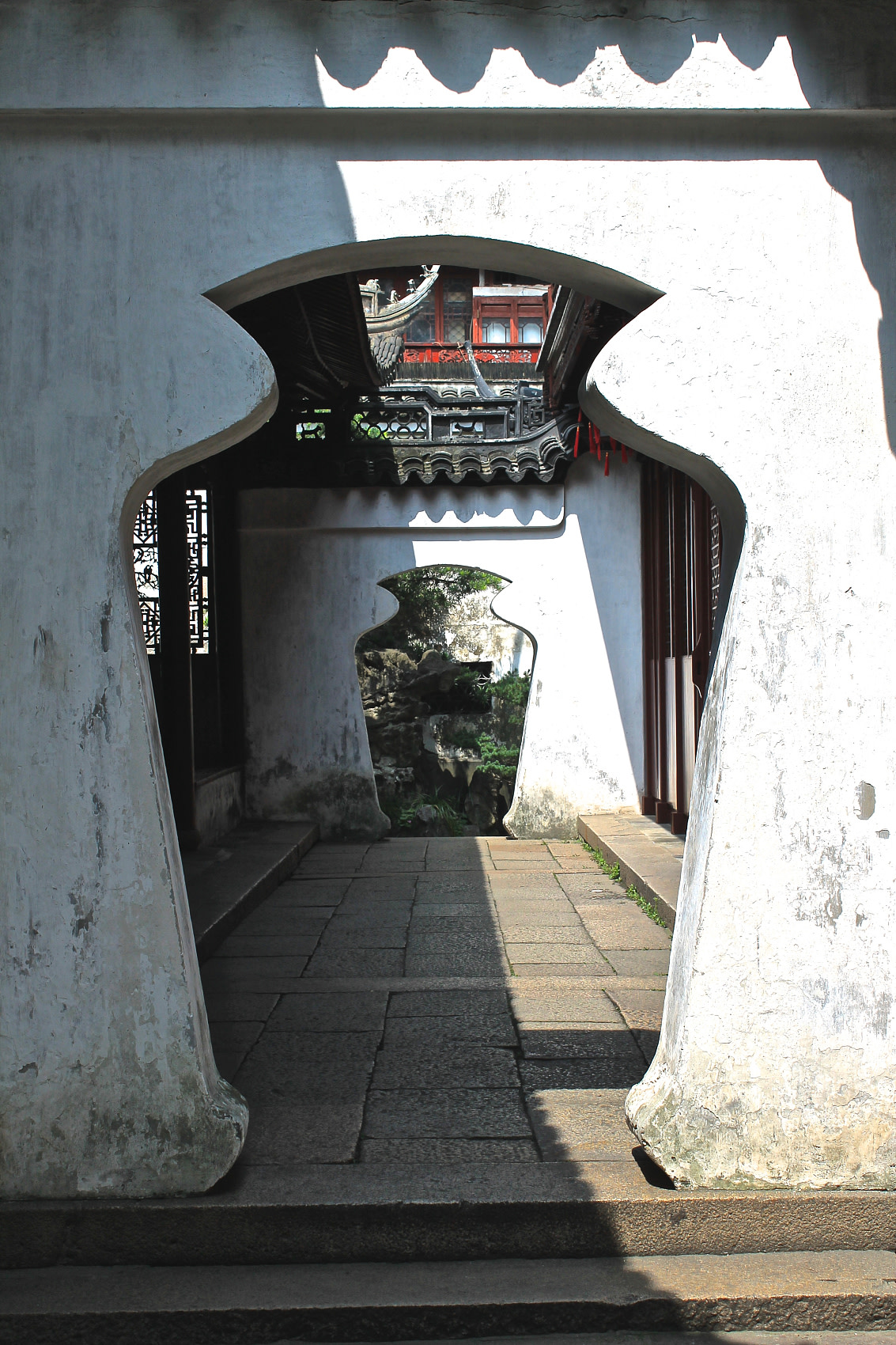 平平安安門。