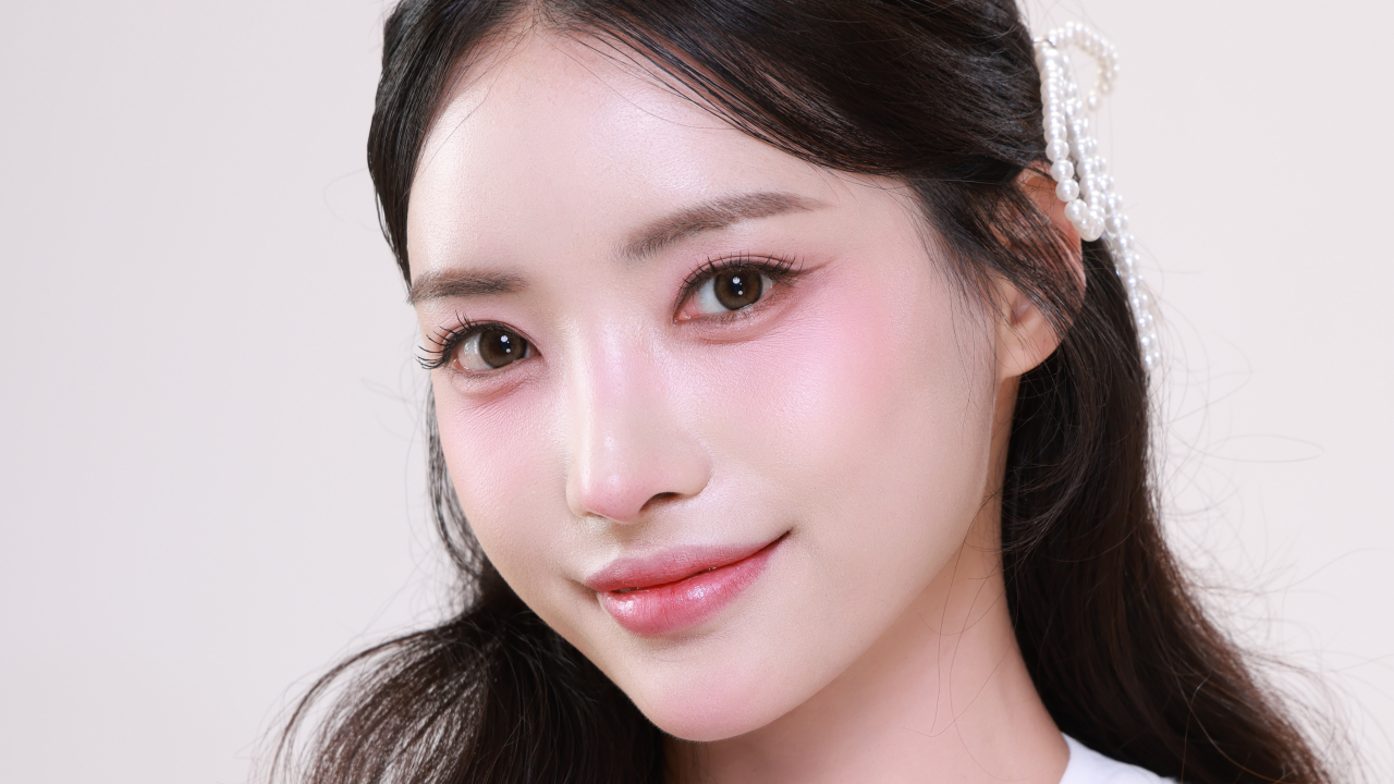 K-Beauty K-Pop Hair & Makeup at Lulu Studio (Gyeongbokgung, Seoul)