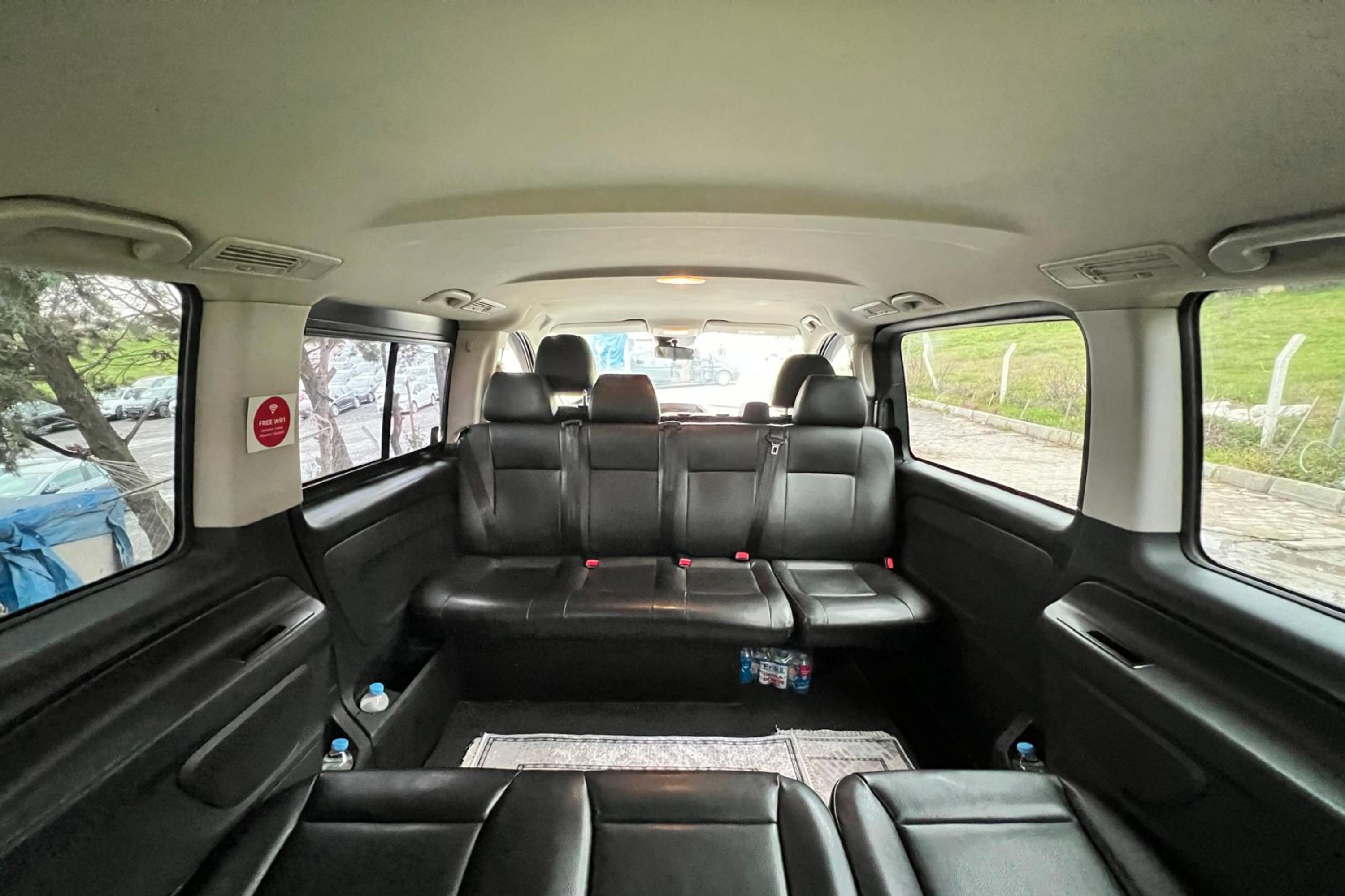 Istanbul (SAW) Private Airport Transfer with Meet and Greet 