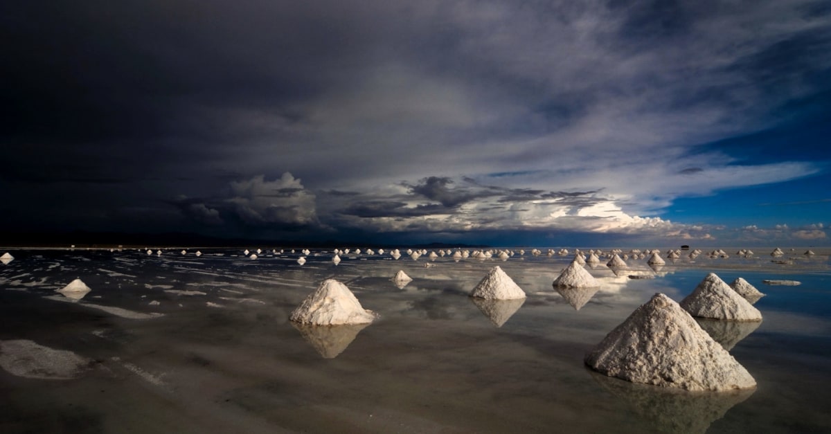 Uyuni Salt Flat Full-Day Big Group Tour
