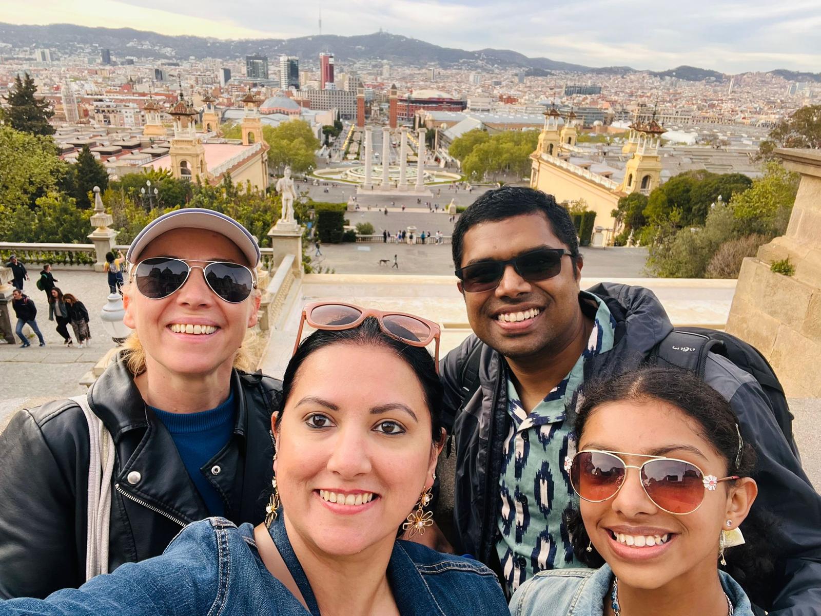 巴塞隆納 (Barcelona) 古城區和蒙特惠克城堡 (Montjuic Castle) 纜車之旅