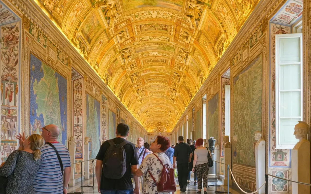 Sistine Chapel & Vatican Museums Half-Day Guided Historical Tour