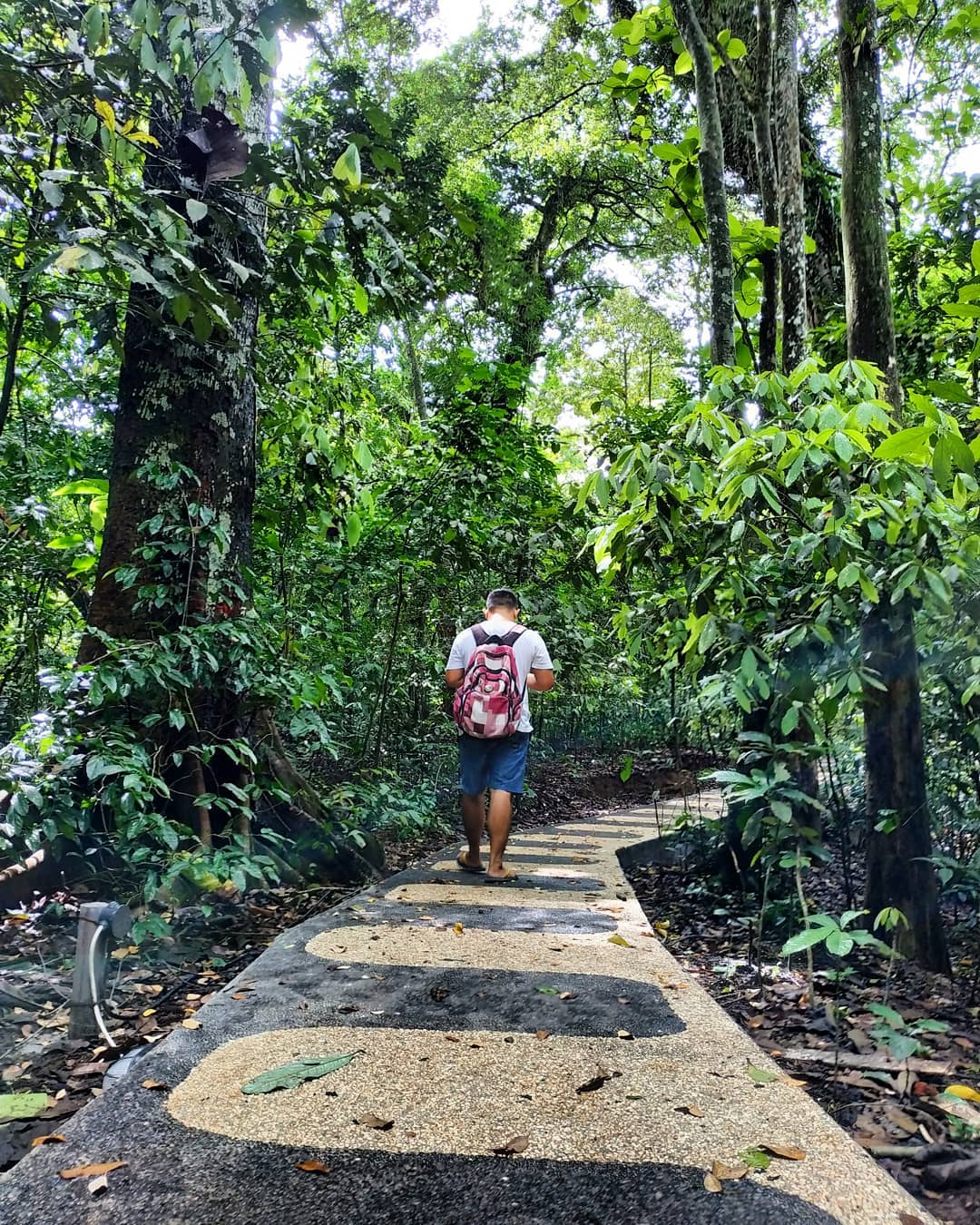 龍目島Suranadi村徒步之旅