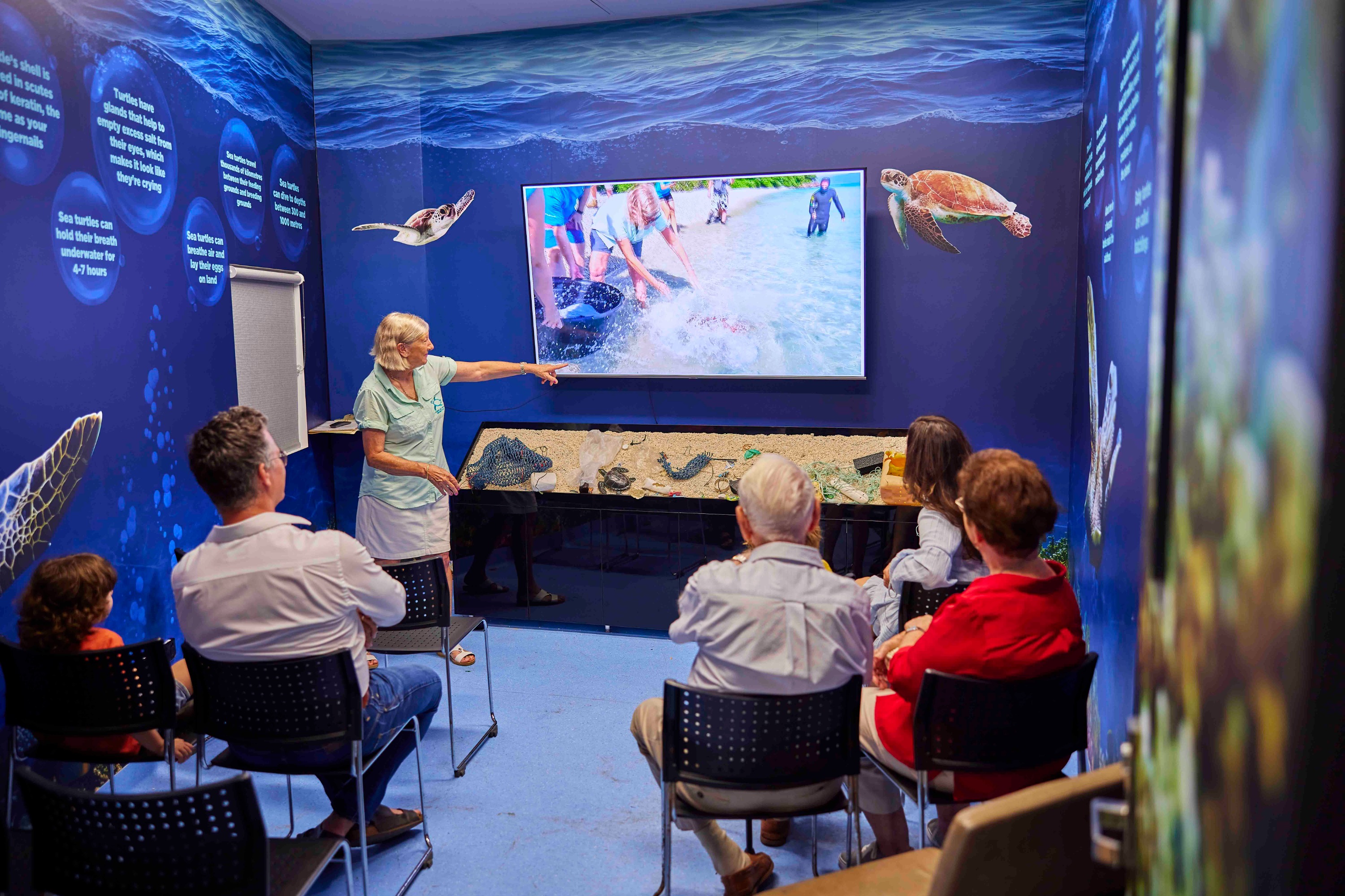 凱恩斯水族館海洋生物邂逅之旅