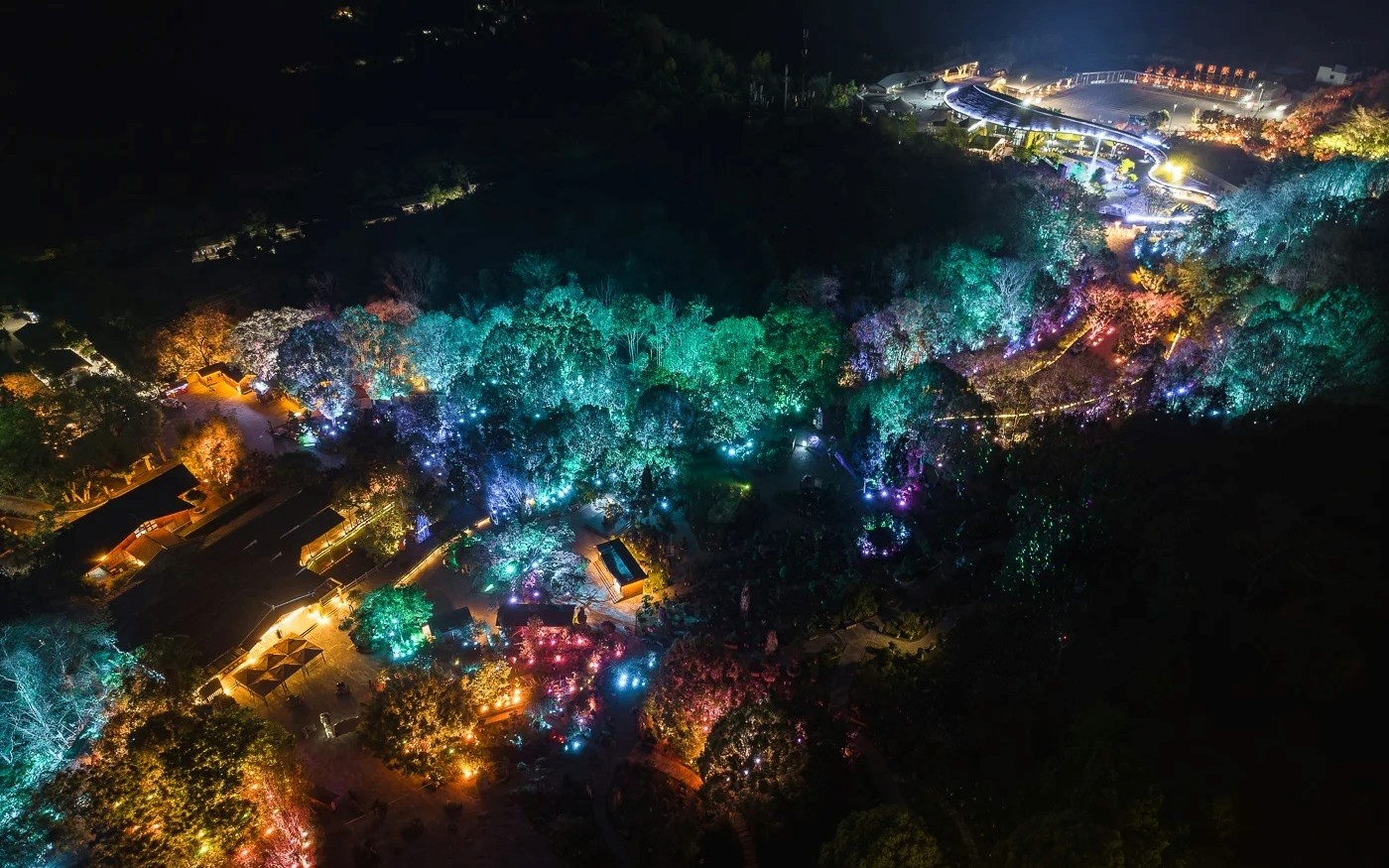 黃果樹瀑布夜遊（含景區表演）門票