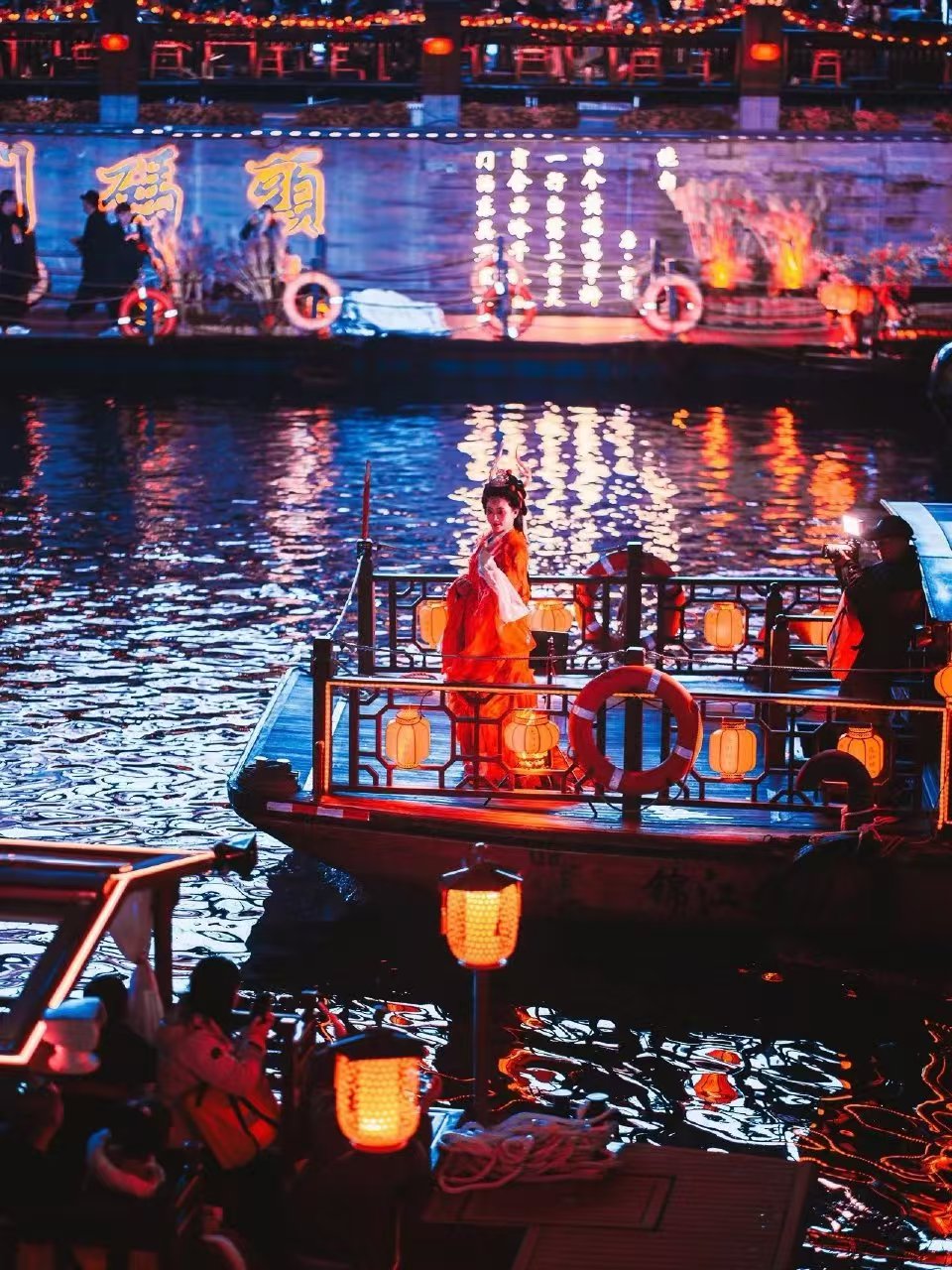 Dongmen Pier Night Cruise on Jinjiang River