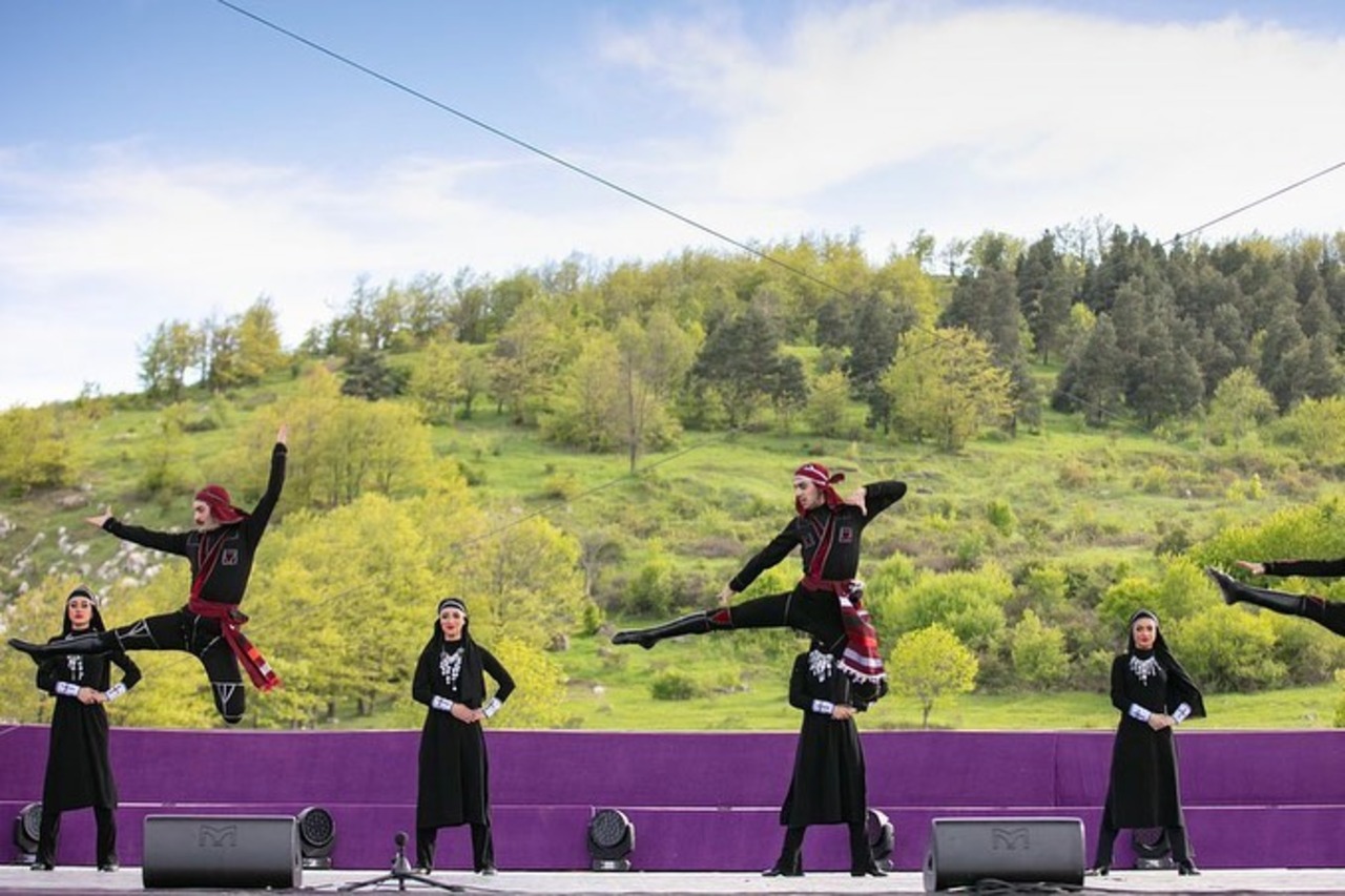 Tbilisi: Learn Traditional Dance with a Local Instructor