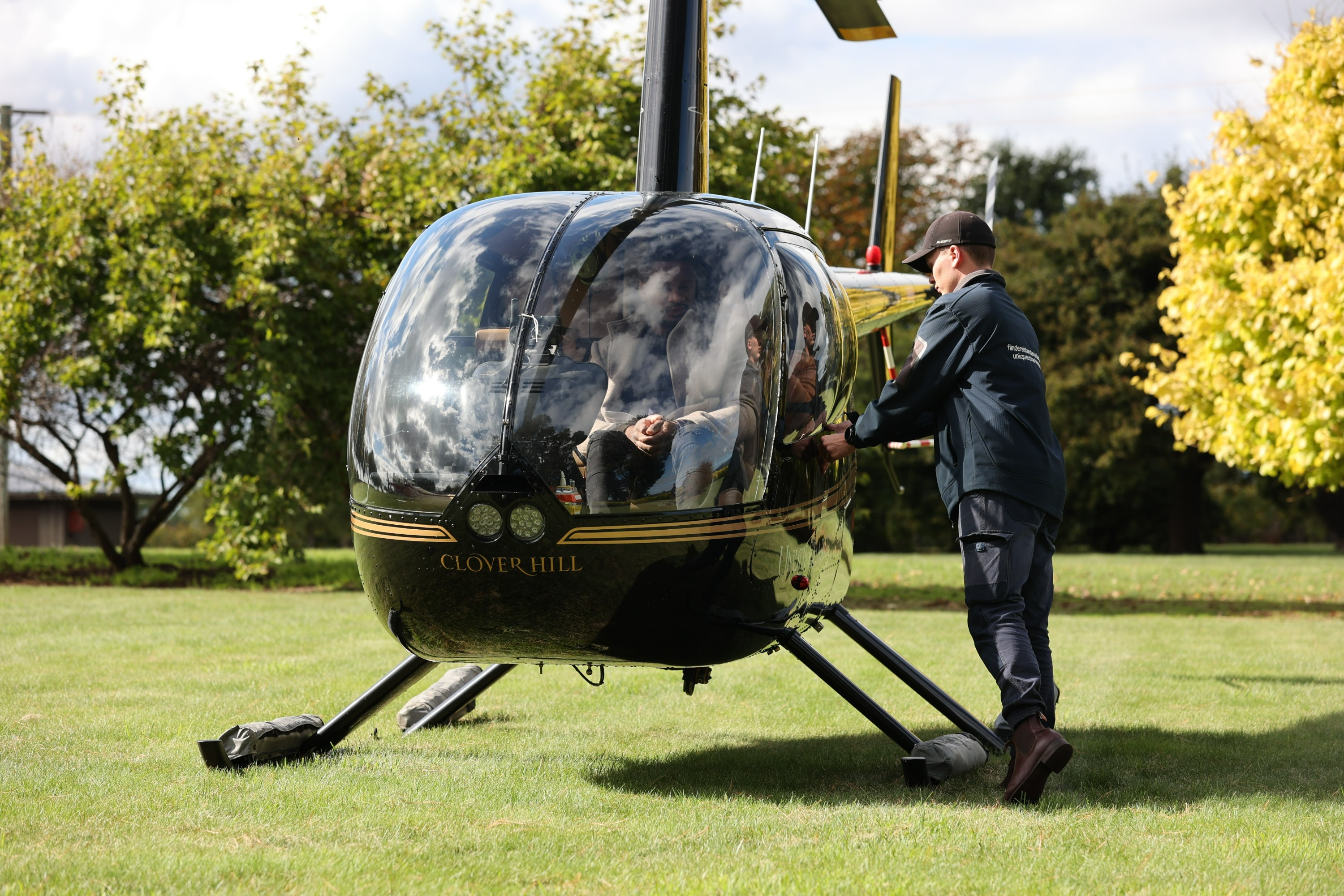 Vineyard Trifecta Helicopter Wine Tour in Launceston