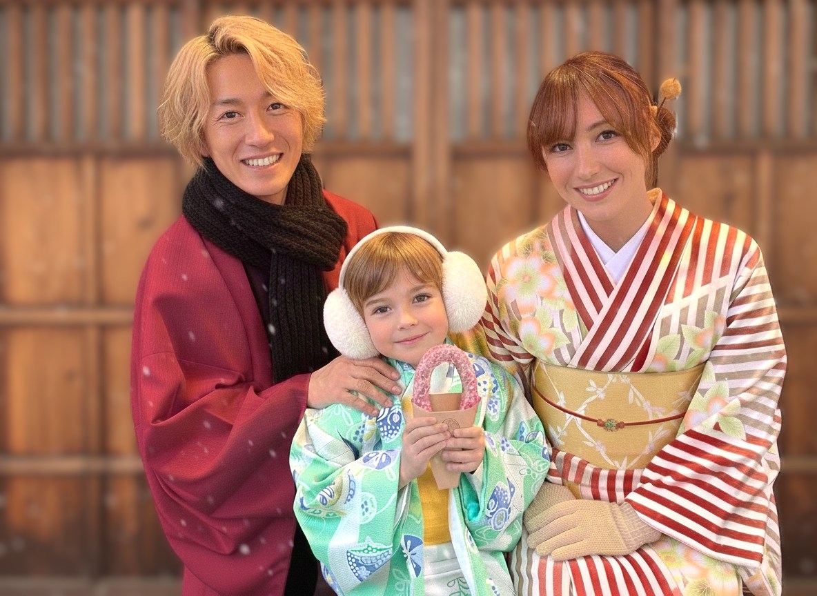 和您的朋友、家人或摯愛一起盛裝打扮，度過美好的一天！💖
我們為您的孩子準備了可愛的兒童和服（95公分–140公分）！👘✨
一起盛裝打扮，創造難忘的回憶！📸🌟