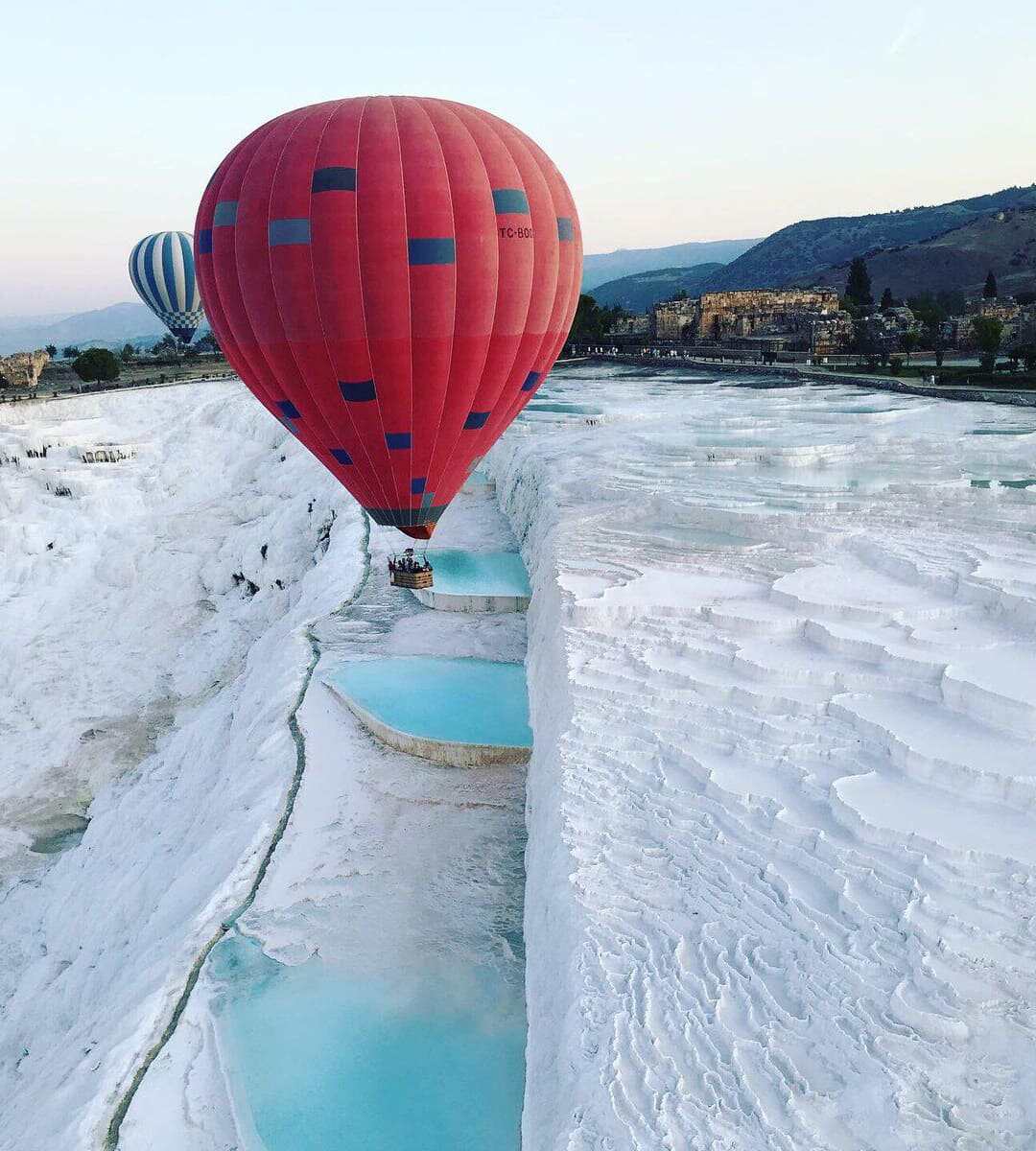 Hot Air Balloon Ride and Pamukkale Day Tour from Antalya