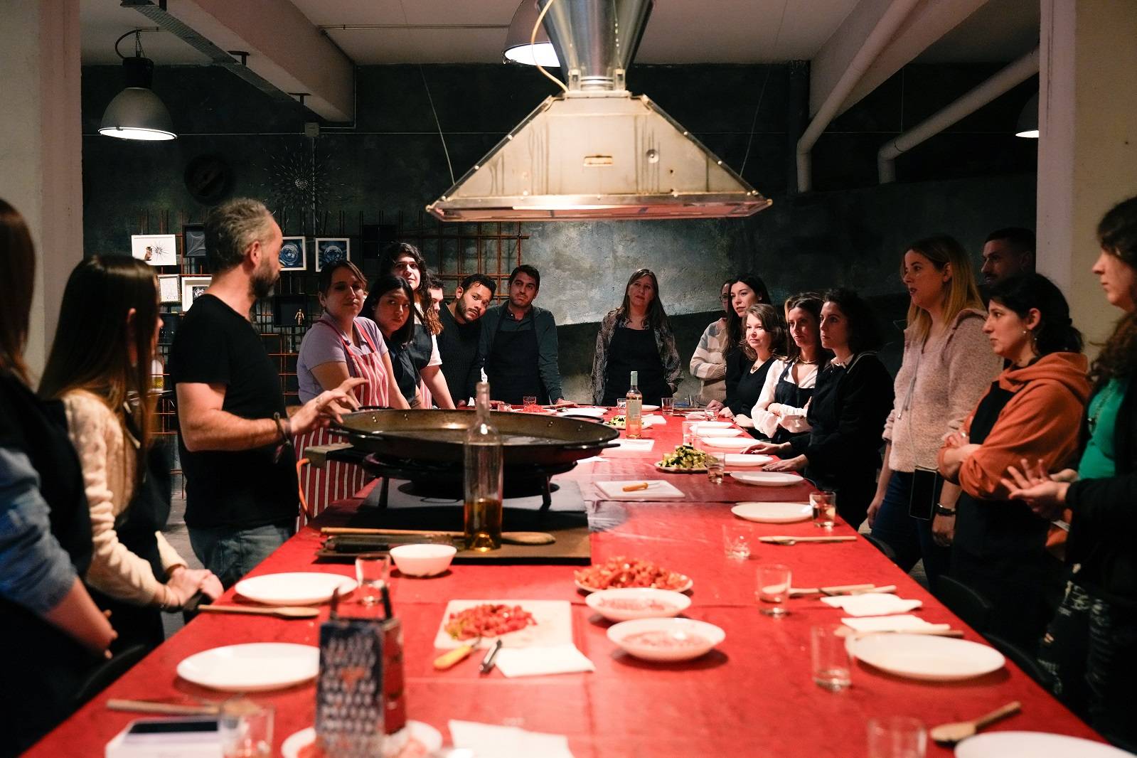 Paella Cooking Experience in Barcelona 