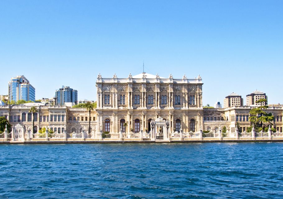 Dolmabahce Palace VIP Tickets with Highlights Tour & Audio Guide in Istanbul