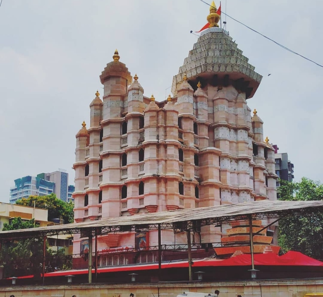 Private Mumbai City Tour with Temple Tour