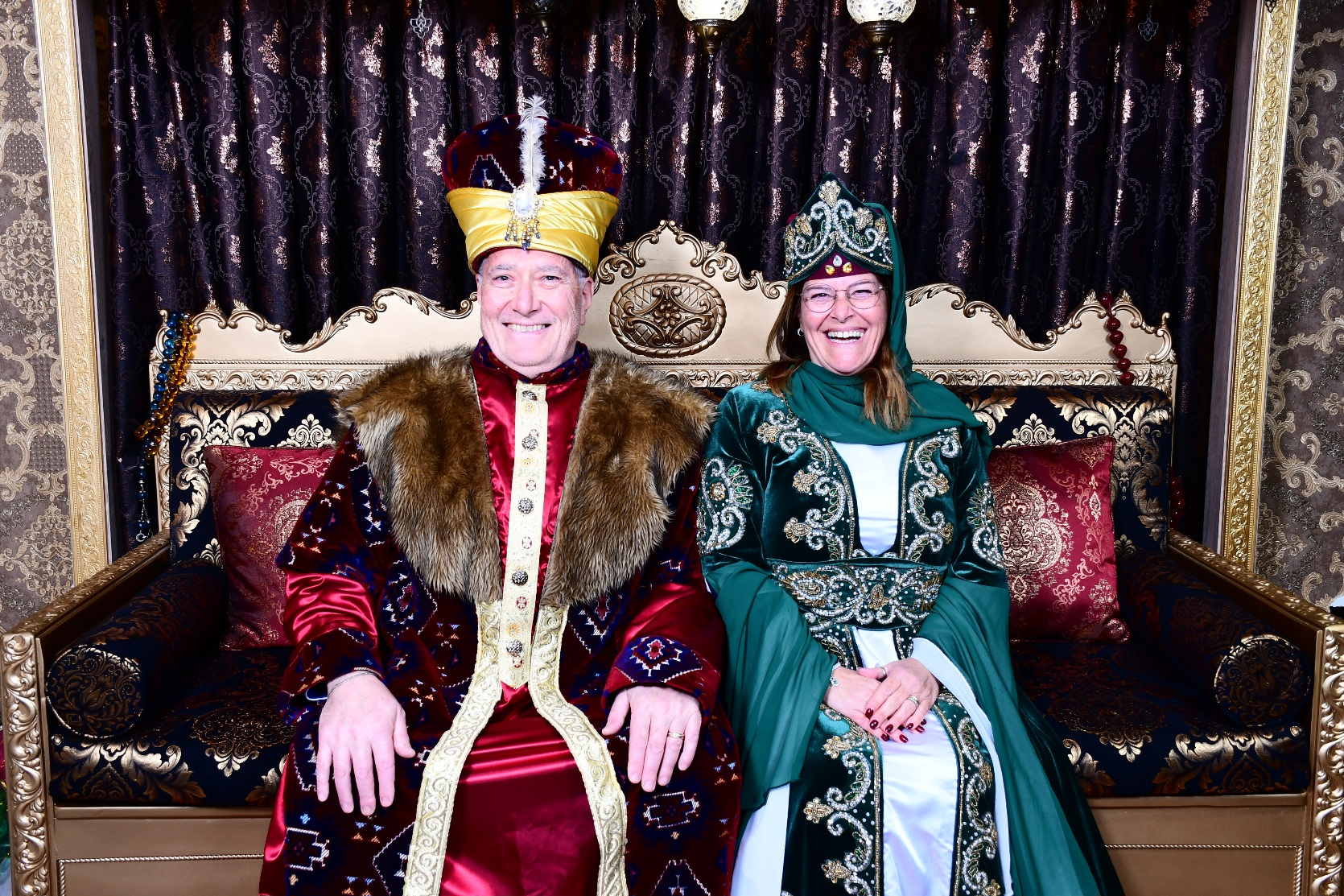 Istanbul: Become the Sultan Ottoman Costume Photo Experience