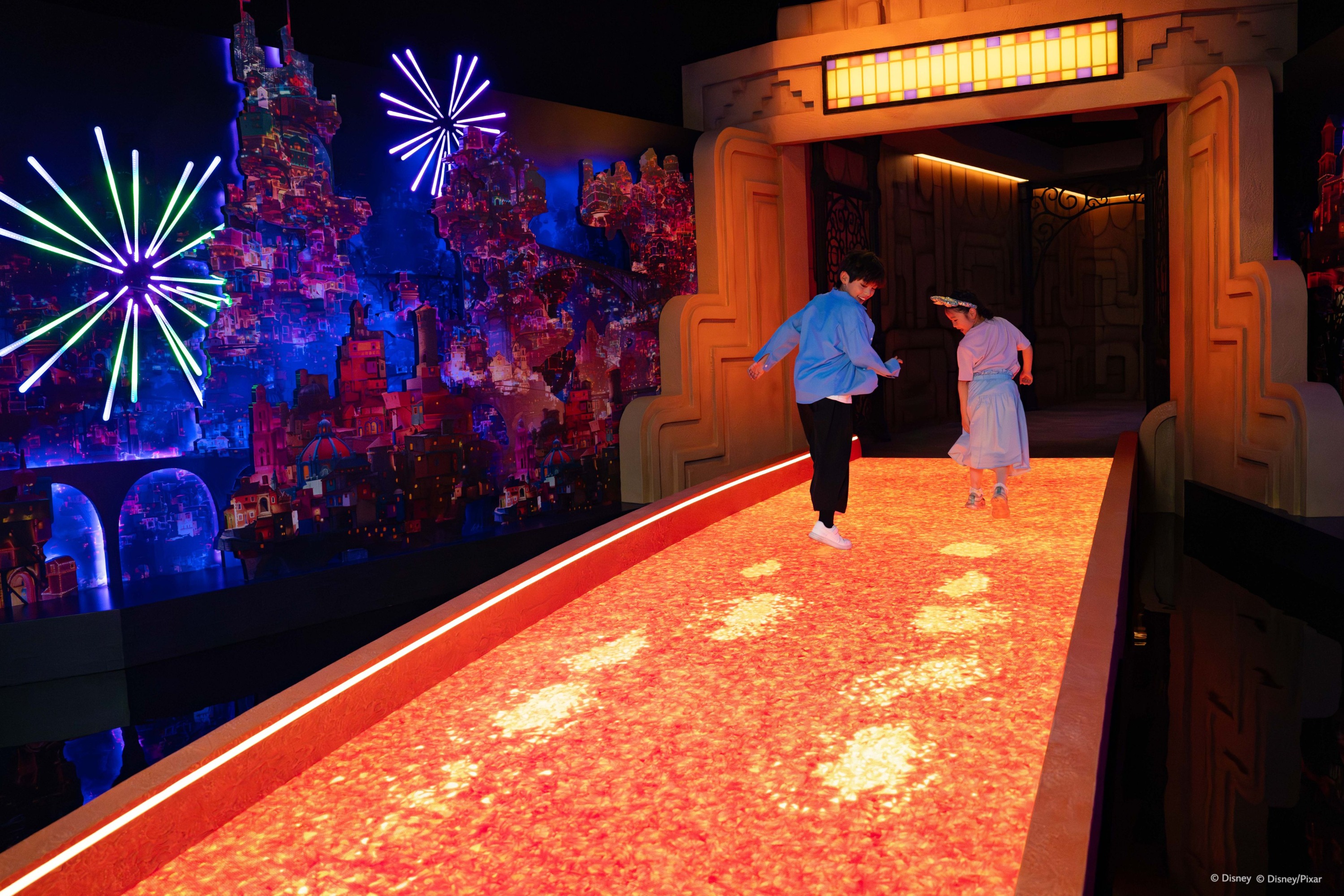 電影場景高度還原，一起重溫名場面