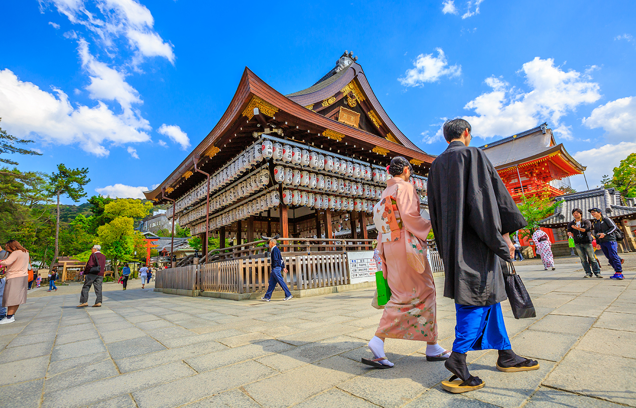 京都+奈良+清水寺區域-和服體驗+八坂神社+伏見稻荷大社+奈良公園-看鹿和楓葉的奈良公園+東大寺