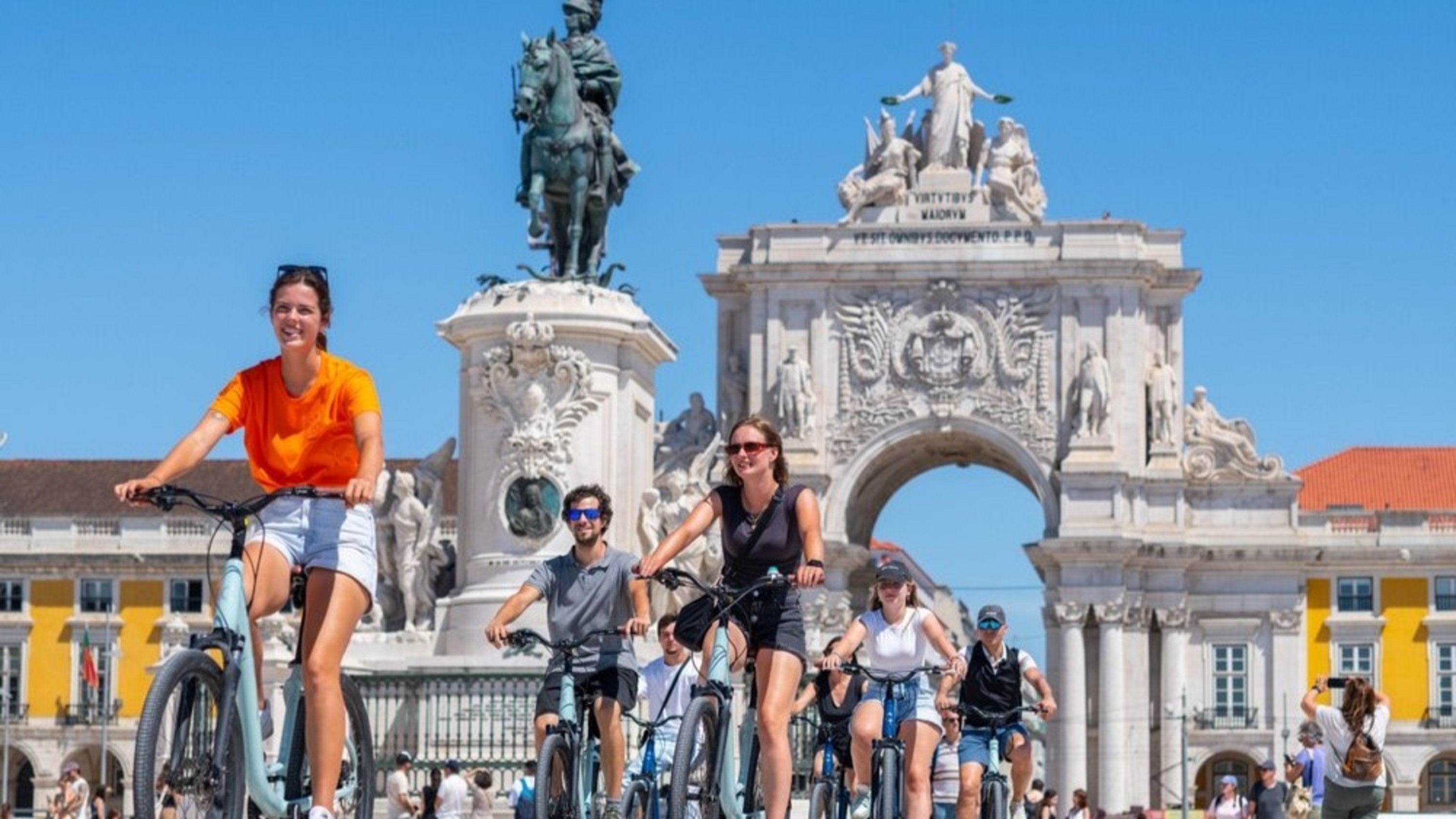 Lisbon Eduardo VII Park Half-Day Small Group Bike Tour