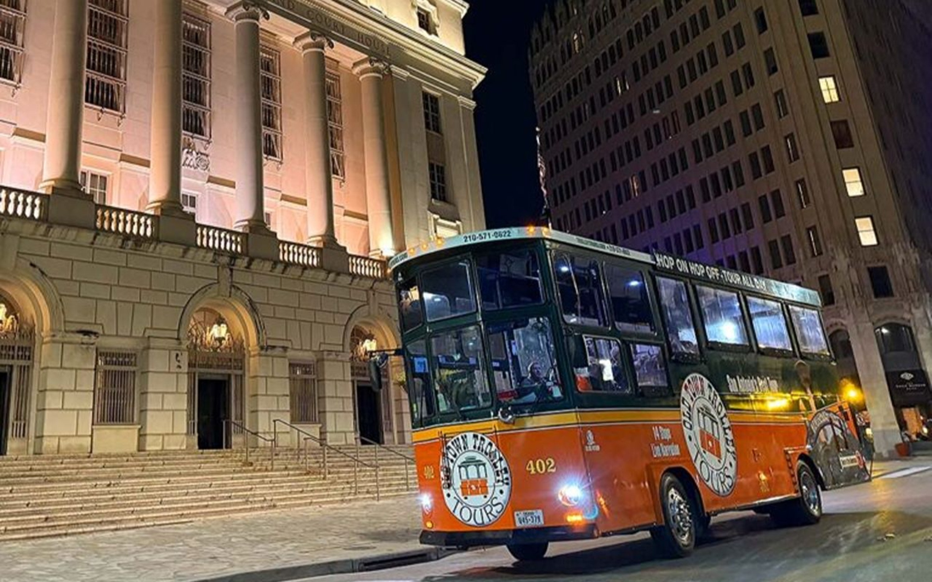 San Antonio City Lights Night Trolley Tour