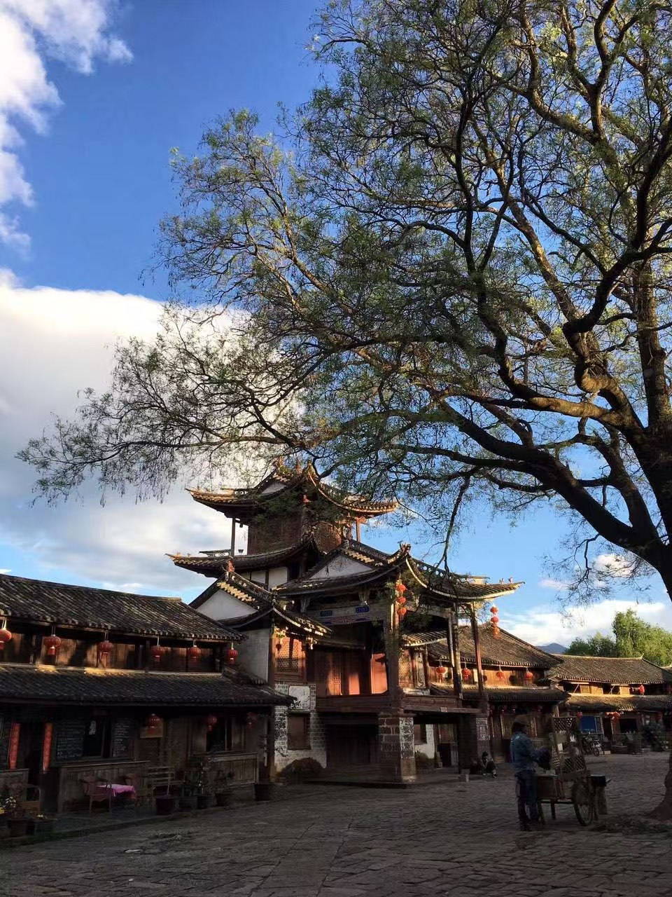 【櫻花季促銷-私享定製團】漫行雲南6日（2天慢玩瀘沽湖+玉龍雪山+藍月谷+白沙古鎮+洱海+沙溪古鎮+大理古城）