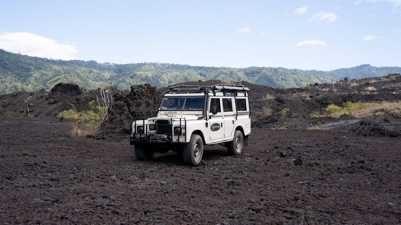 Mount Batur & Kintamani Tour by 4WD Land Rover