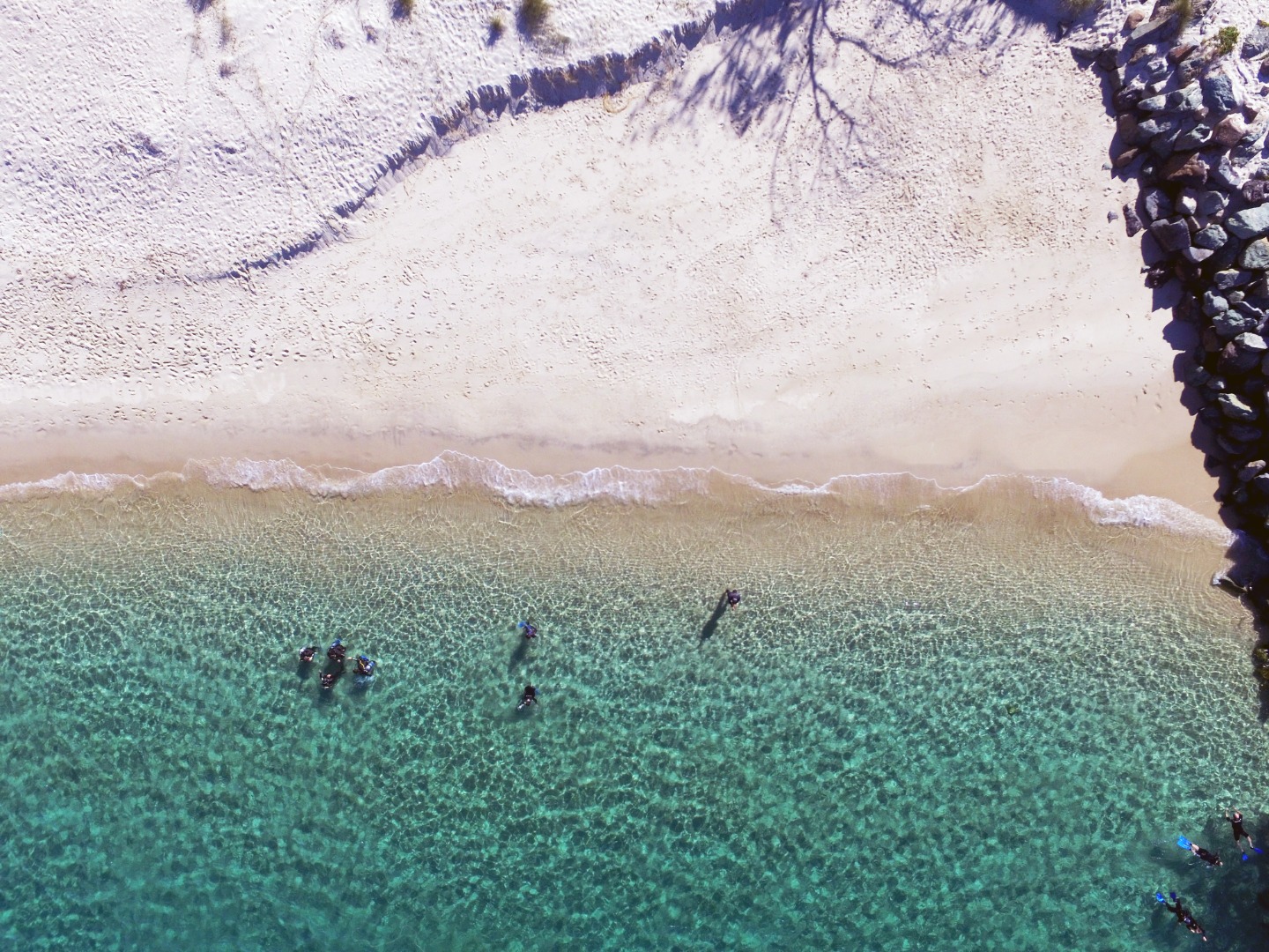 斷浪島浮潛半日遊