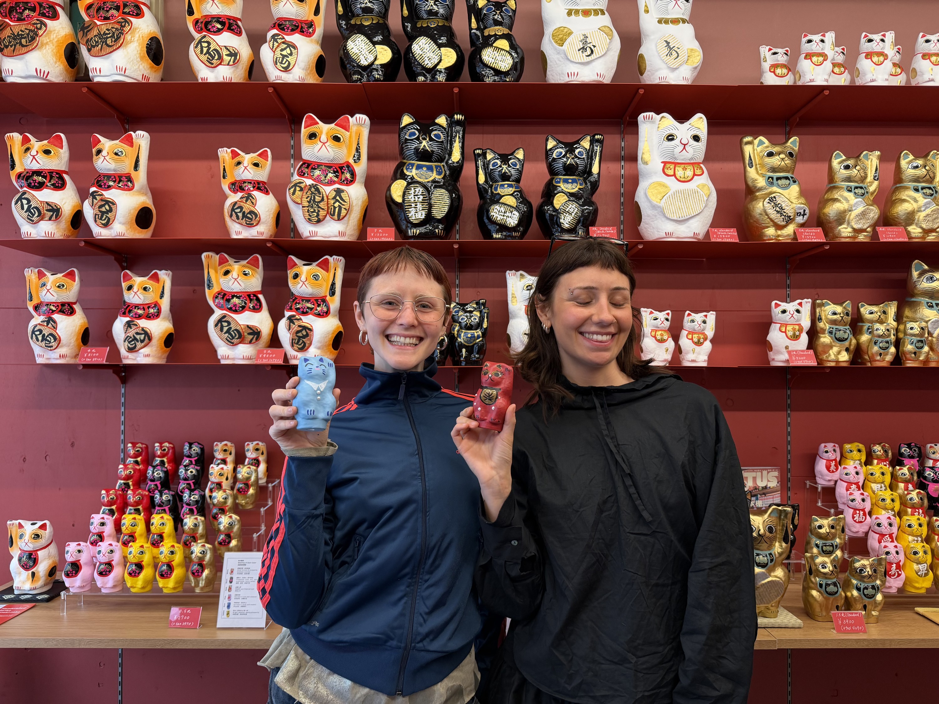 Maneki-neko Lucky Cat Painting Workshop at Gotokuji in Tokyo