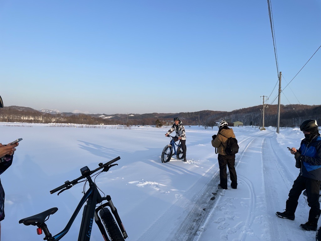Private snow cycling tour with FAT BIKE (Hokkaido)