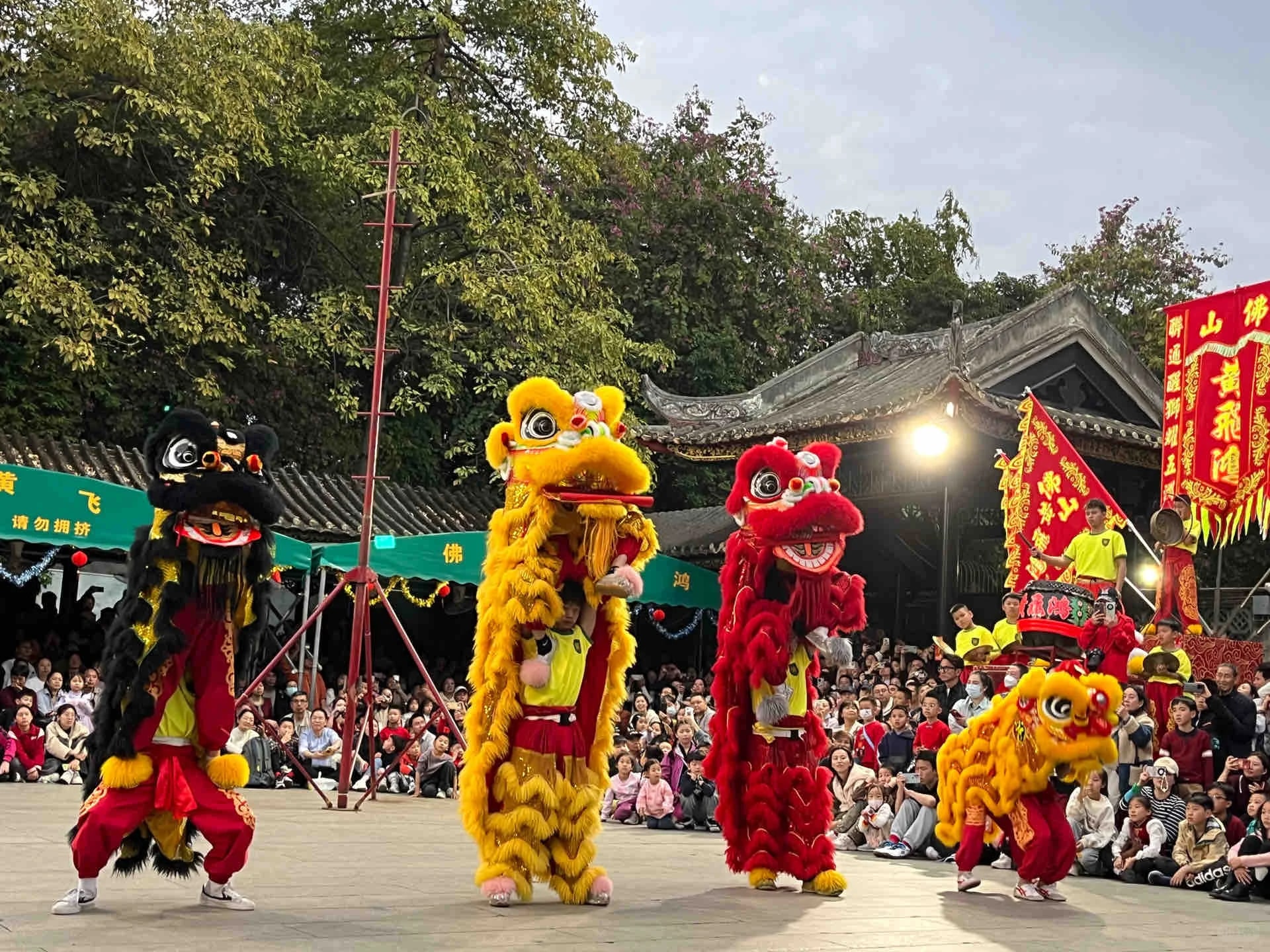 2-day tour in Guangzhou and Foshan (Pearl River night cruise + Foshan Eternal Love + Lingnan historical charm)