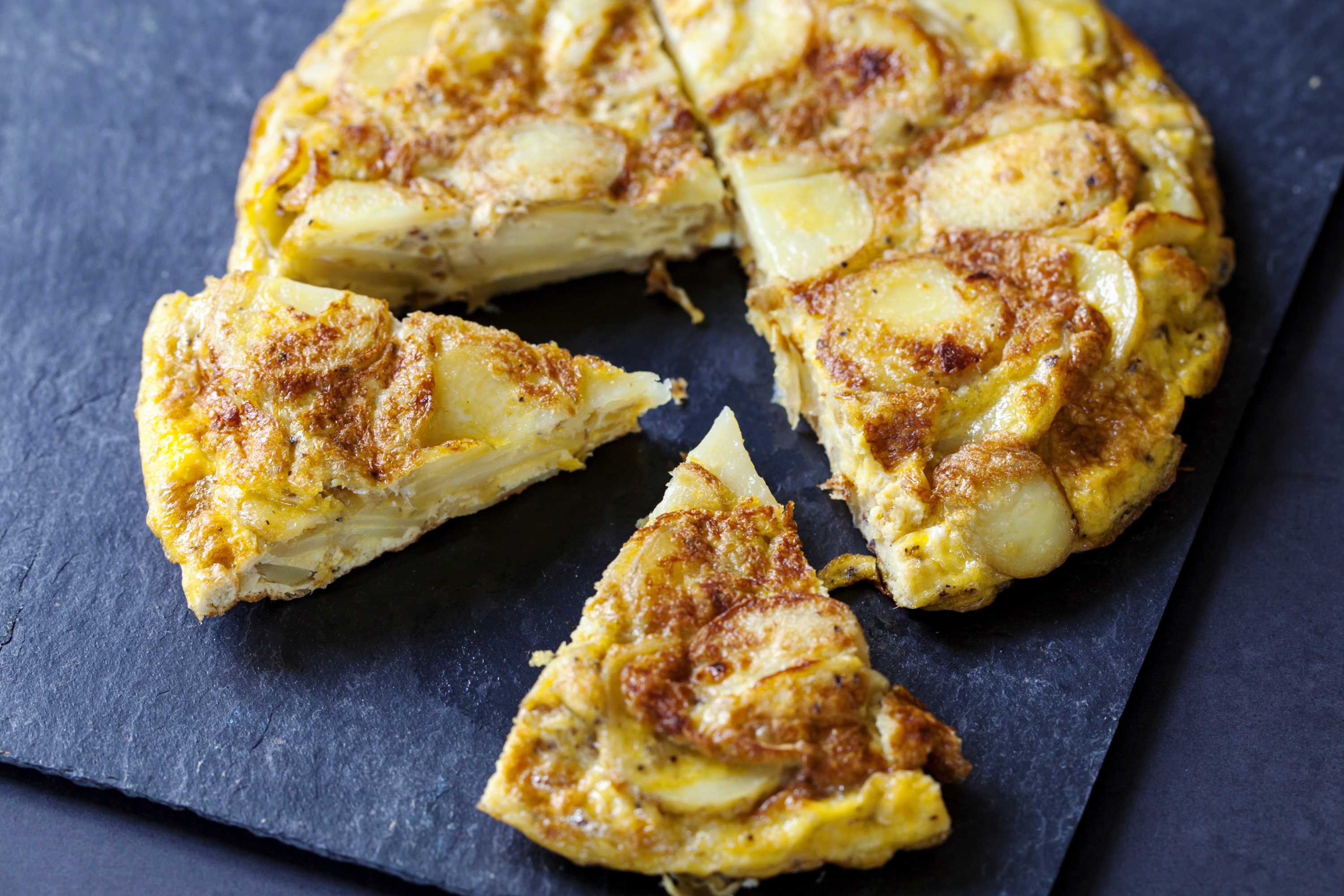 一邊享受輕鬆自在的西班牙美食分享文化，一邊探索西班牙料理的美味秘訣