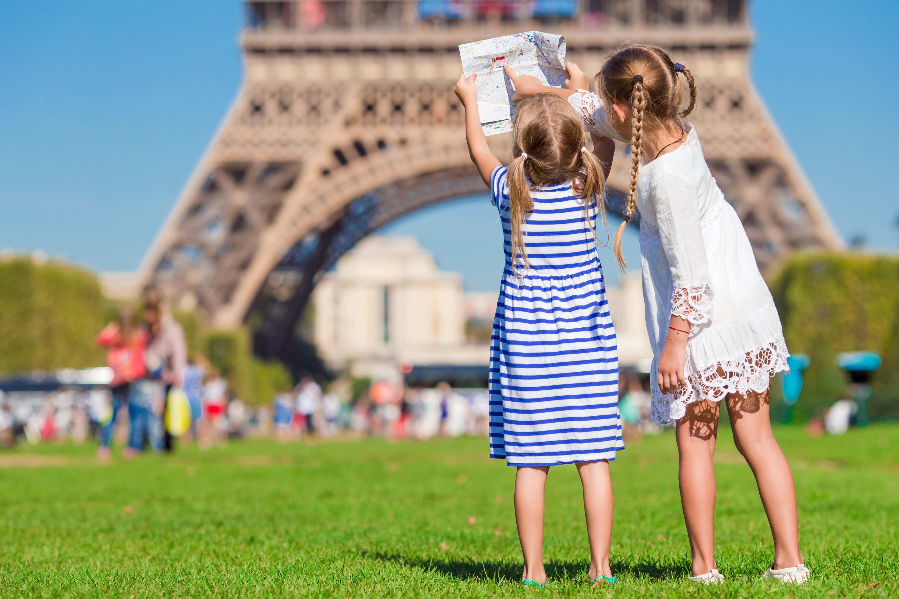 The bus drives past the Eiffel Tower, delighting kids with panoramic city views