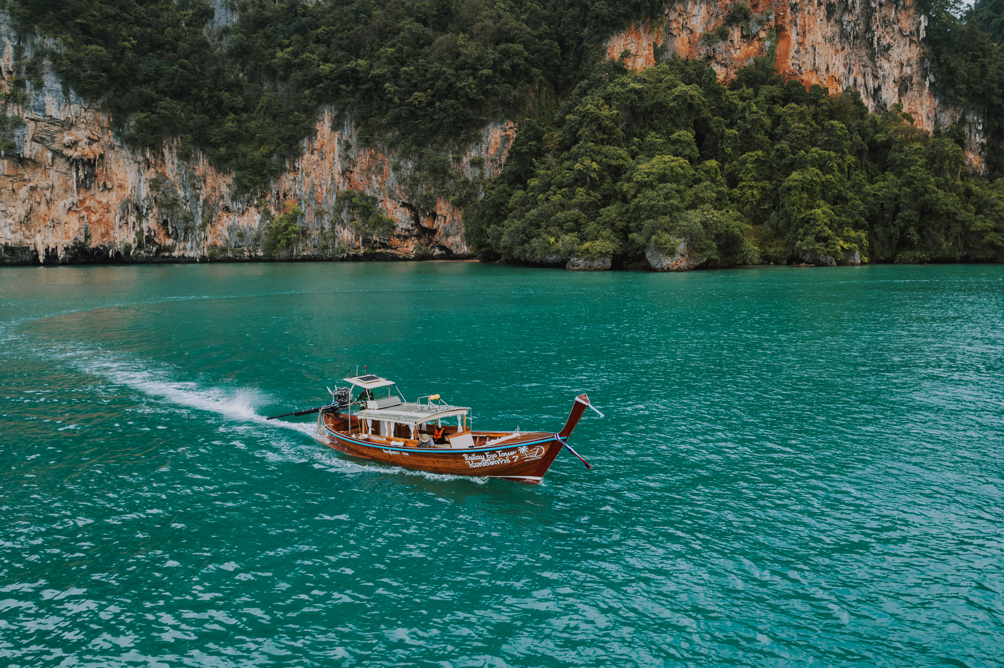 Hong Islands Private Day Tour by Local or Luxury Longtail Boat