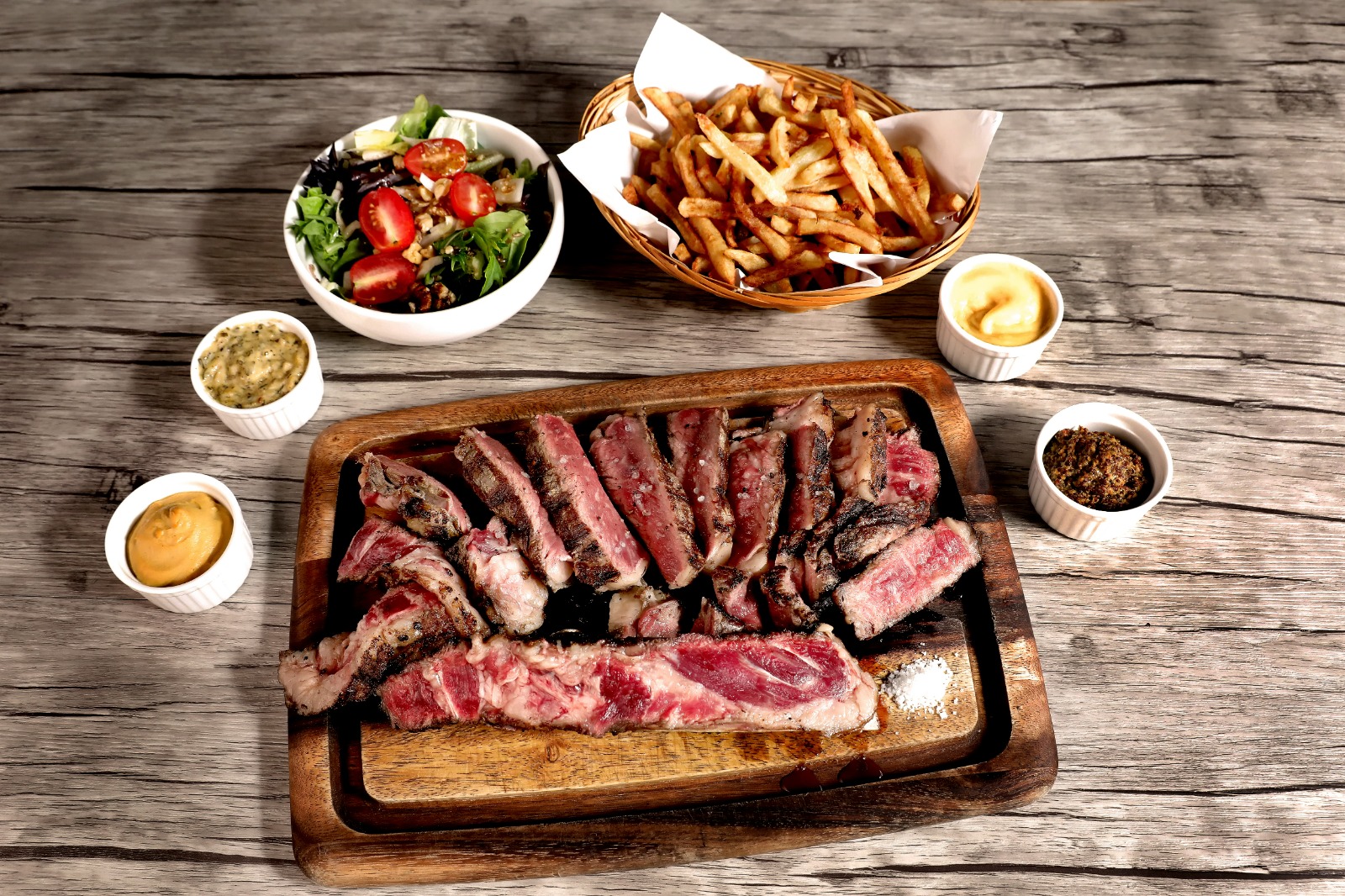Les Bouchons French Bistro and Steakhouse in Singapore