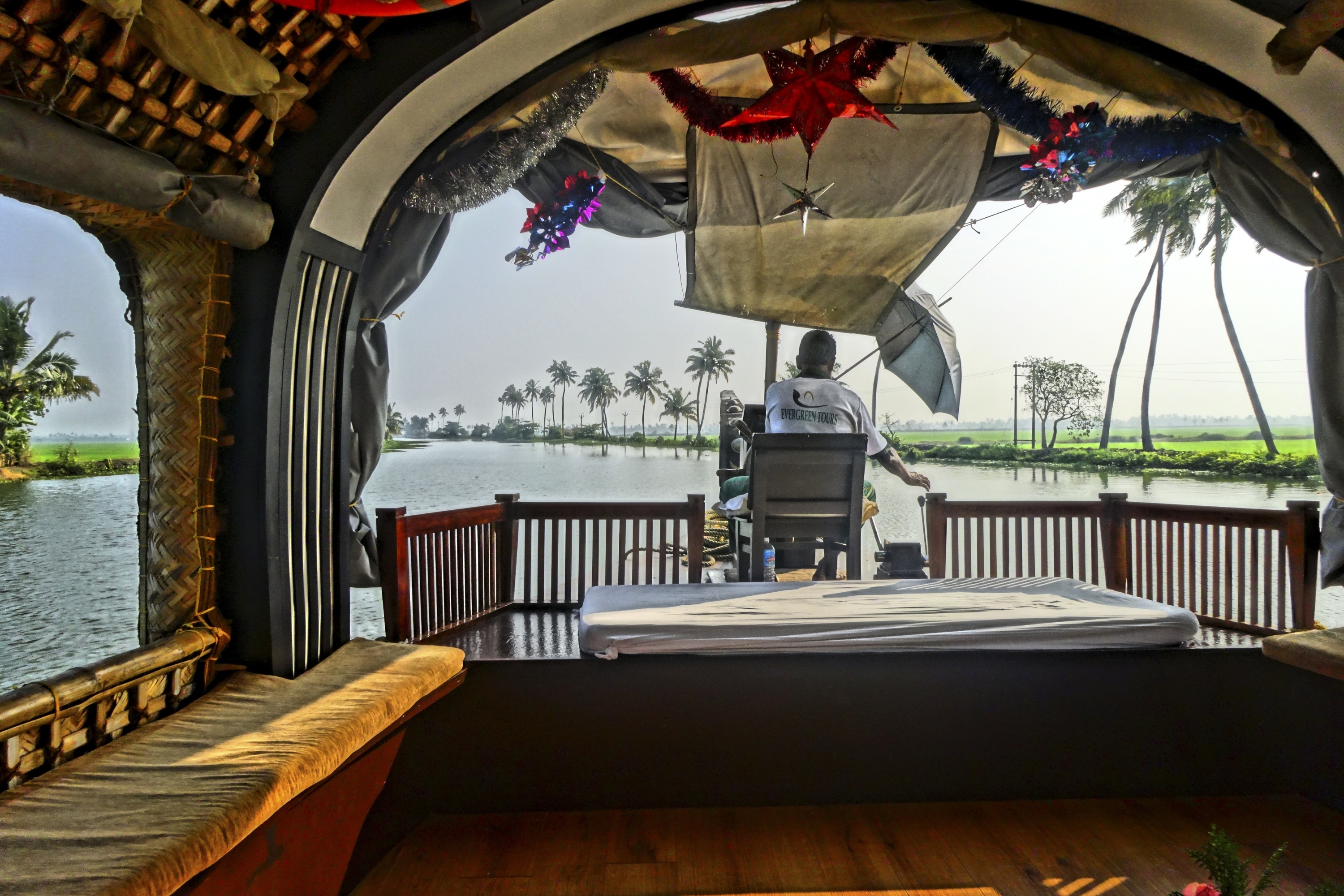 Cochin: 6-Day Private Tour with Munnar, Thekkady & Alleppey