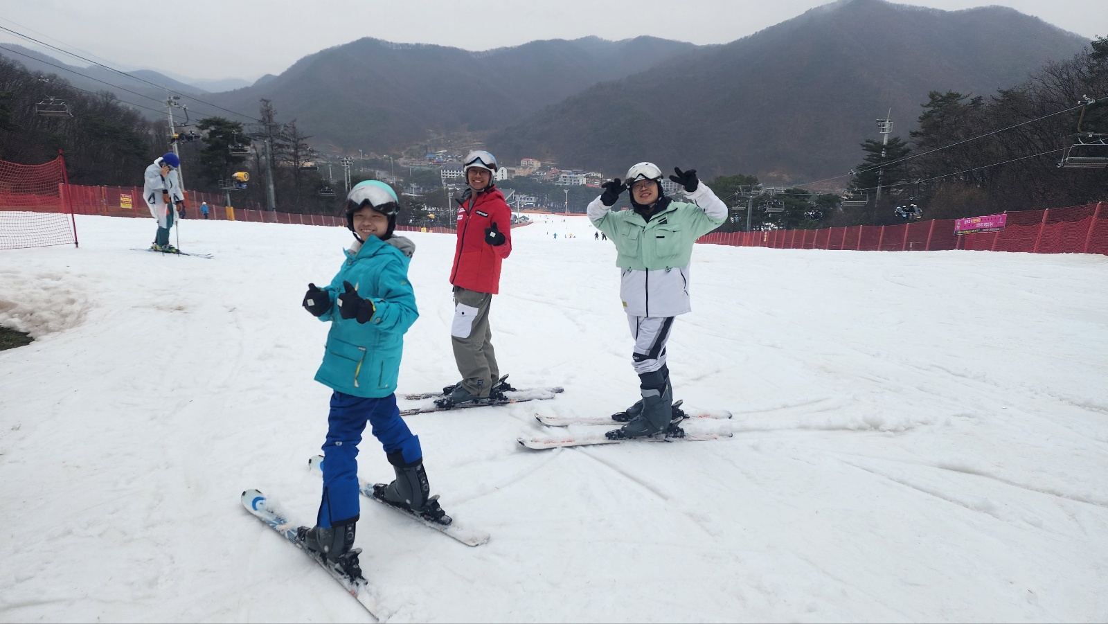 芝山滑雪场一日滑雪之旅（首尔出发）